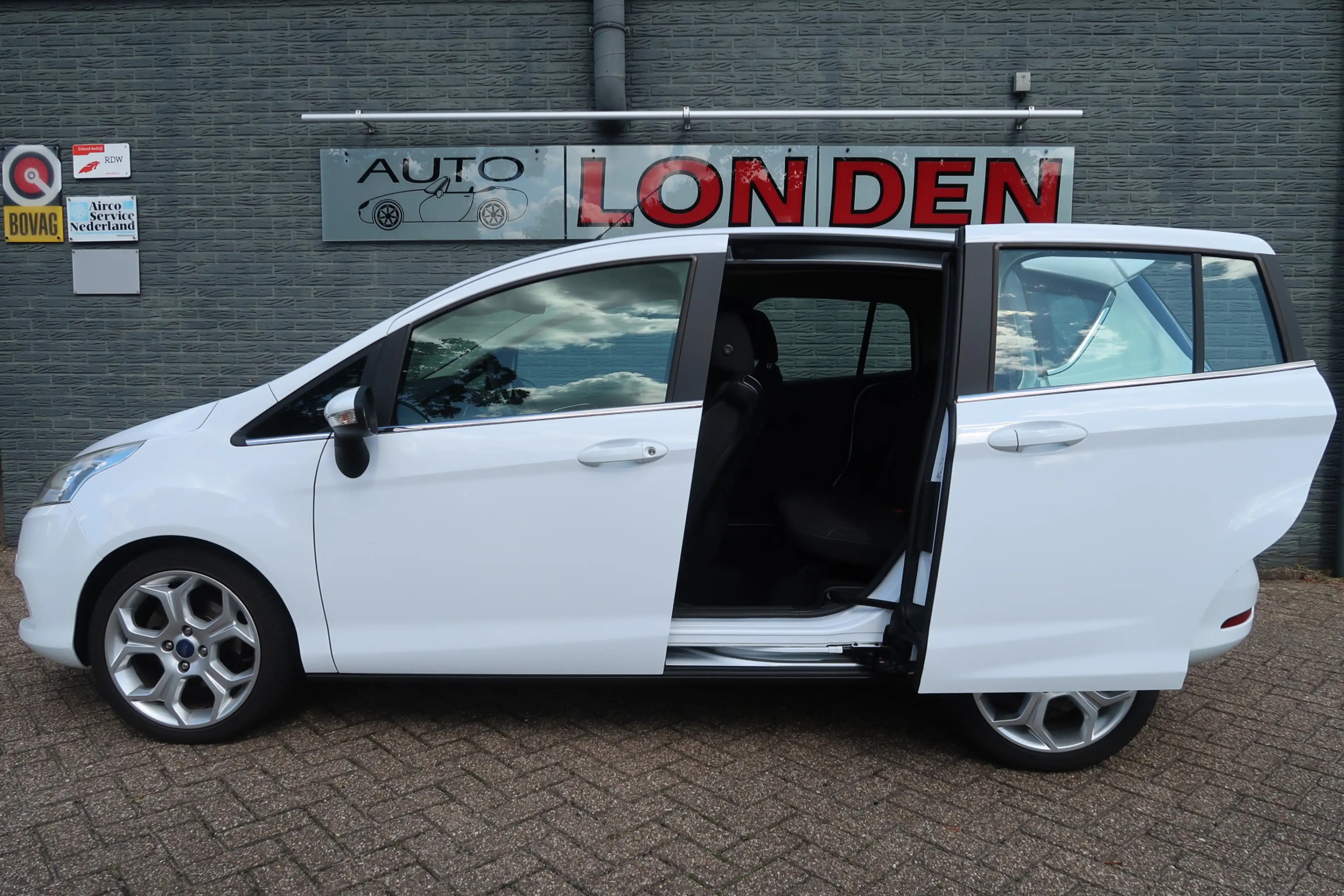 Ford B-Max 1.0 EcoBoost Titanium Bij ons bedrijf in onderhoud — photo 11