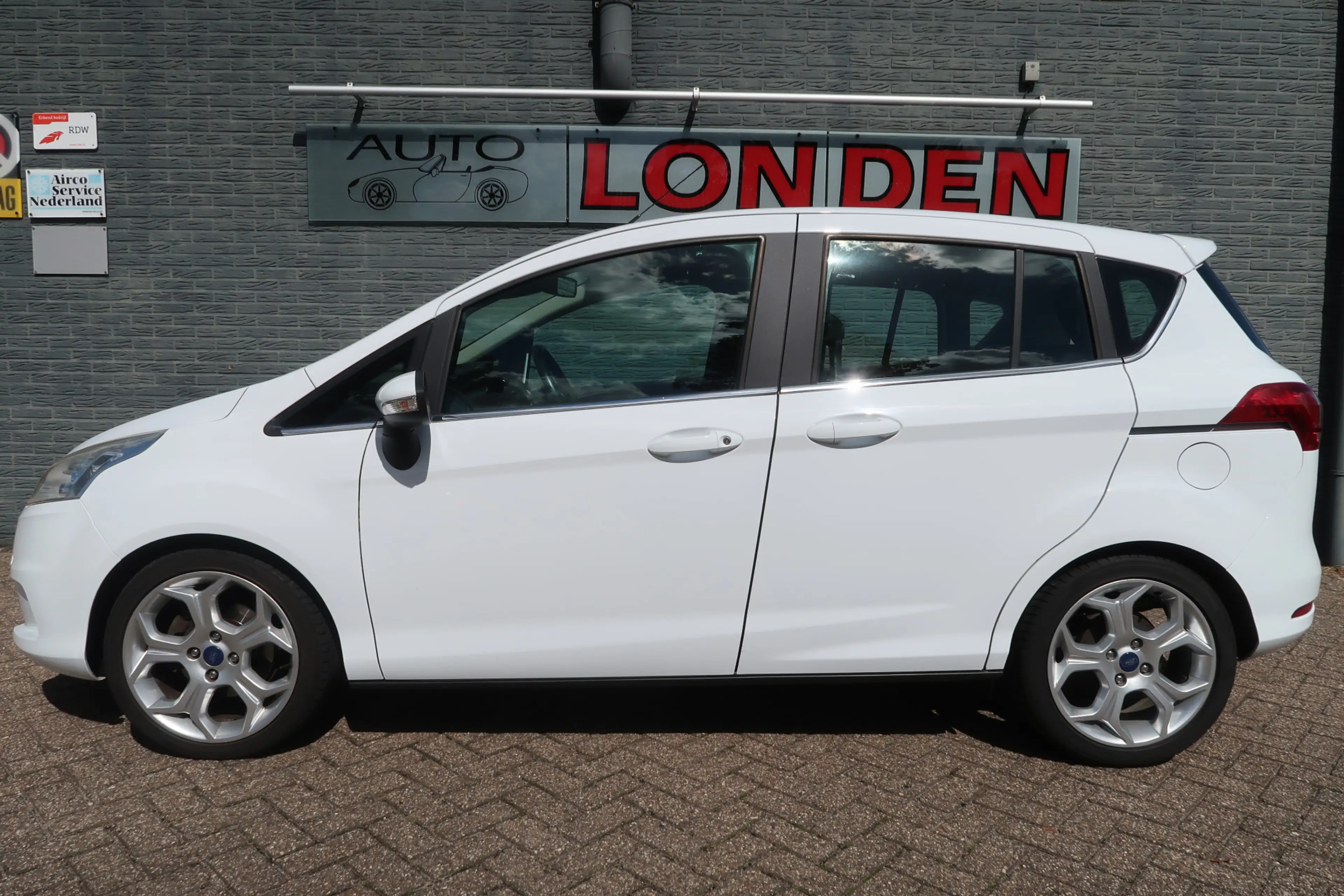 Ford B-Max 1.0 EcoBoost Titanium Bij ons bedrijf in onderhoud — photo 5