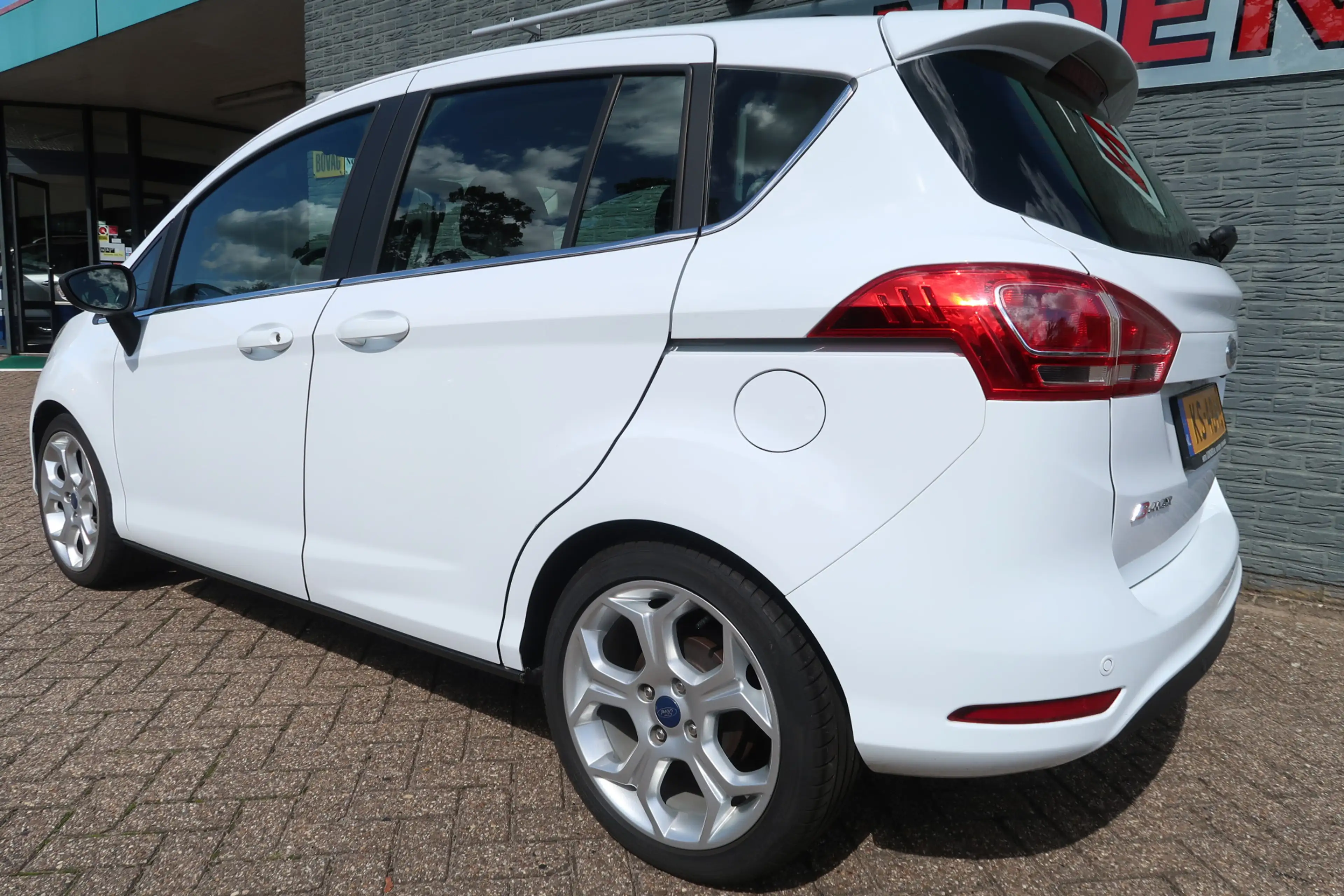 Ford B-Max 1.0 EcoBoost Titanium Bij ons bedrijf in onderhoud — photo 12