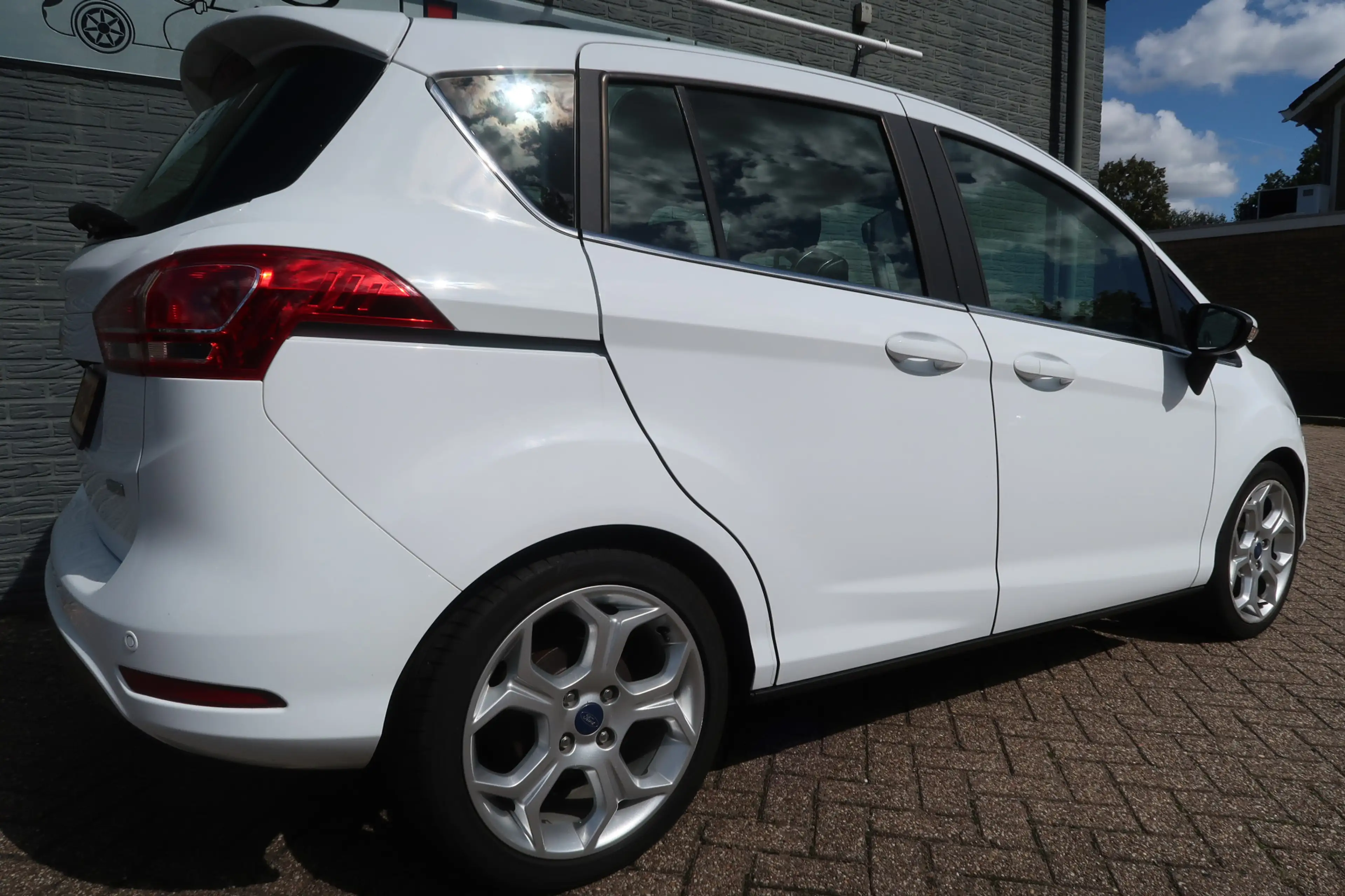 Ford B-Max 1.0 EcoBoost Titanium Bij ons bedrijf in onderhoud — photo 7