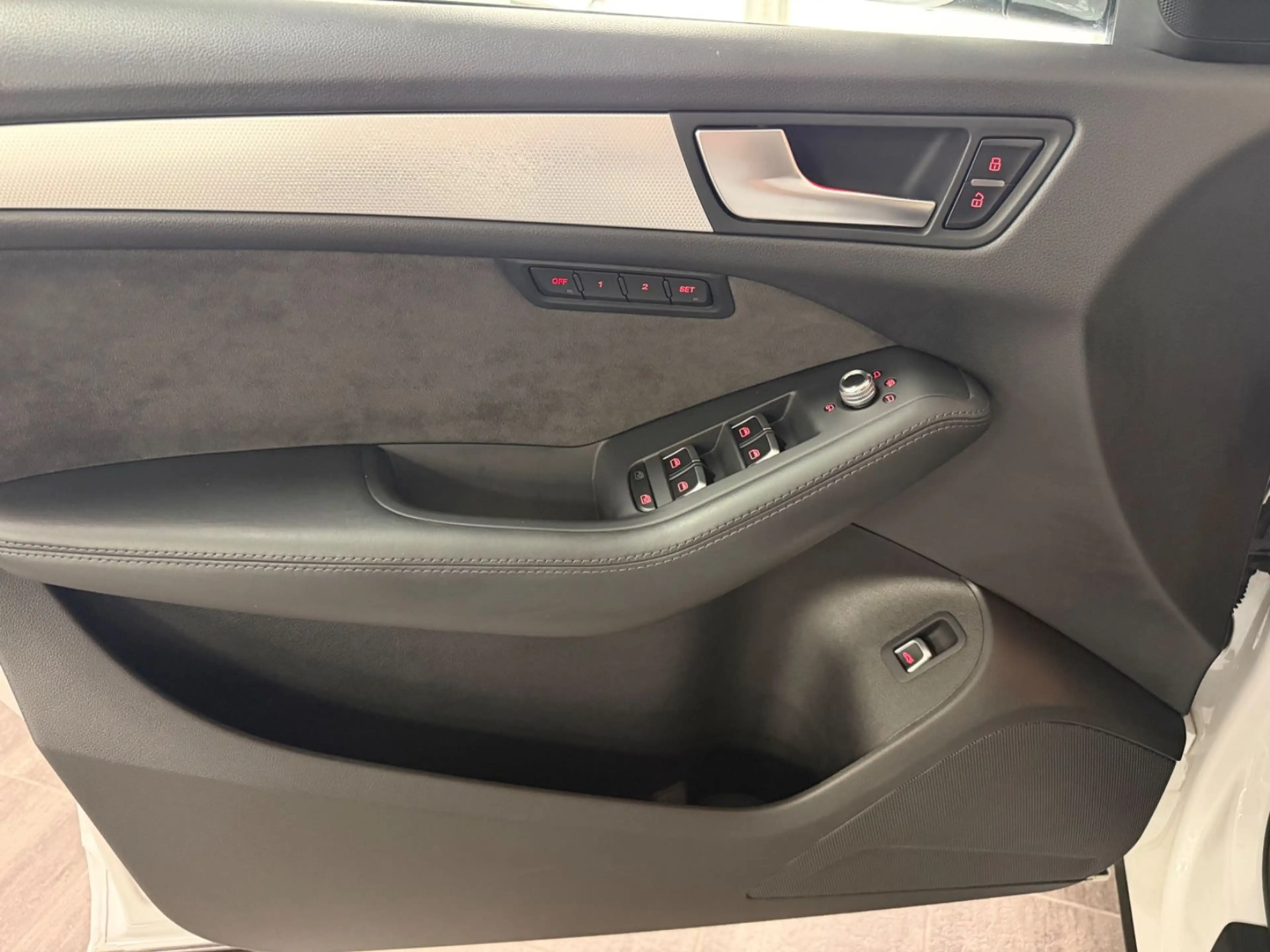 Audi Q5 3.0 TDI 190 kW quattro S-Line / 2.Hand / PANO — photo 21