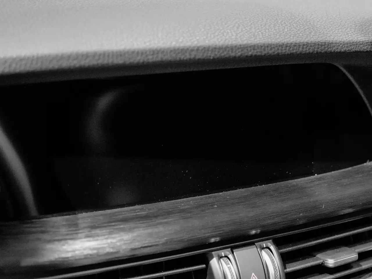 Alfa Romeo Stelvio 2026 — фото 11