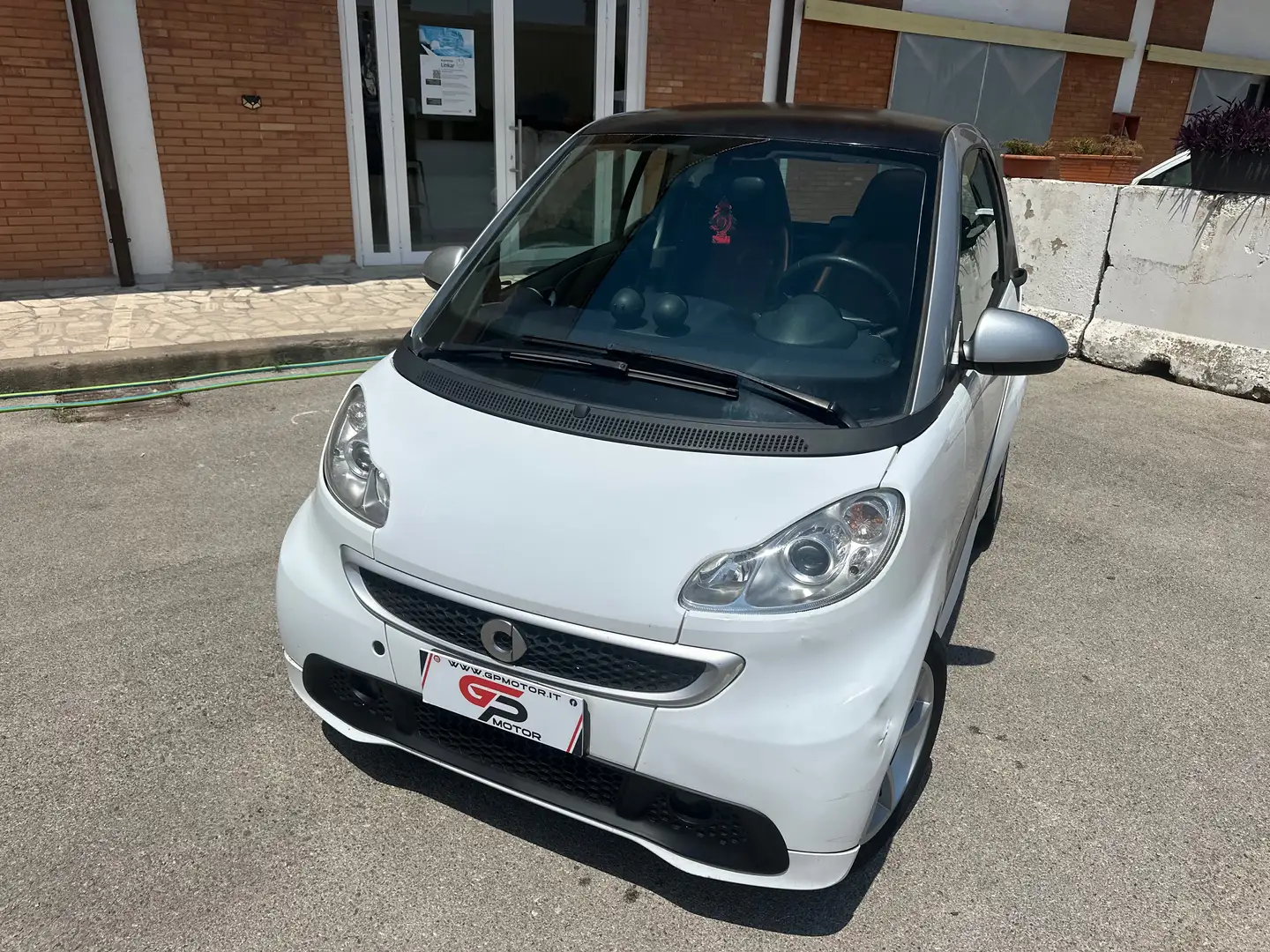 smart forTwo 1.0*71CV*OK NEOPATENTATI*TETTINO PANORAMICO*AUTO* Weiß - 1