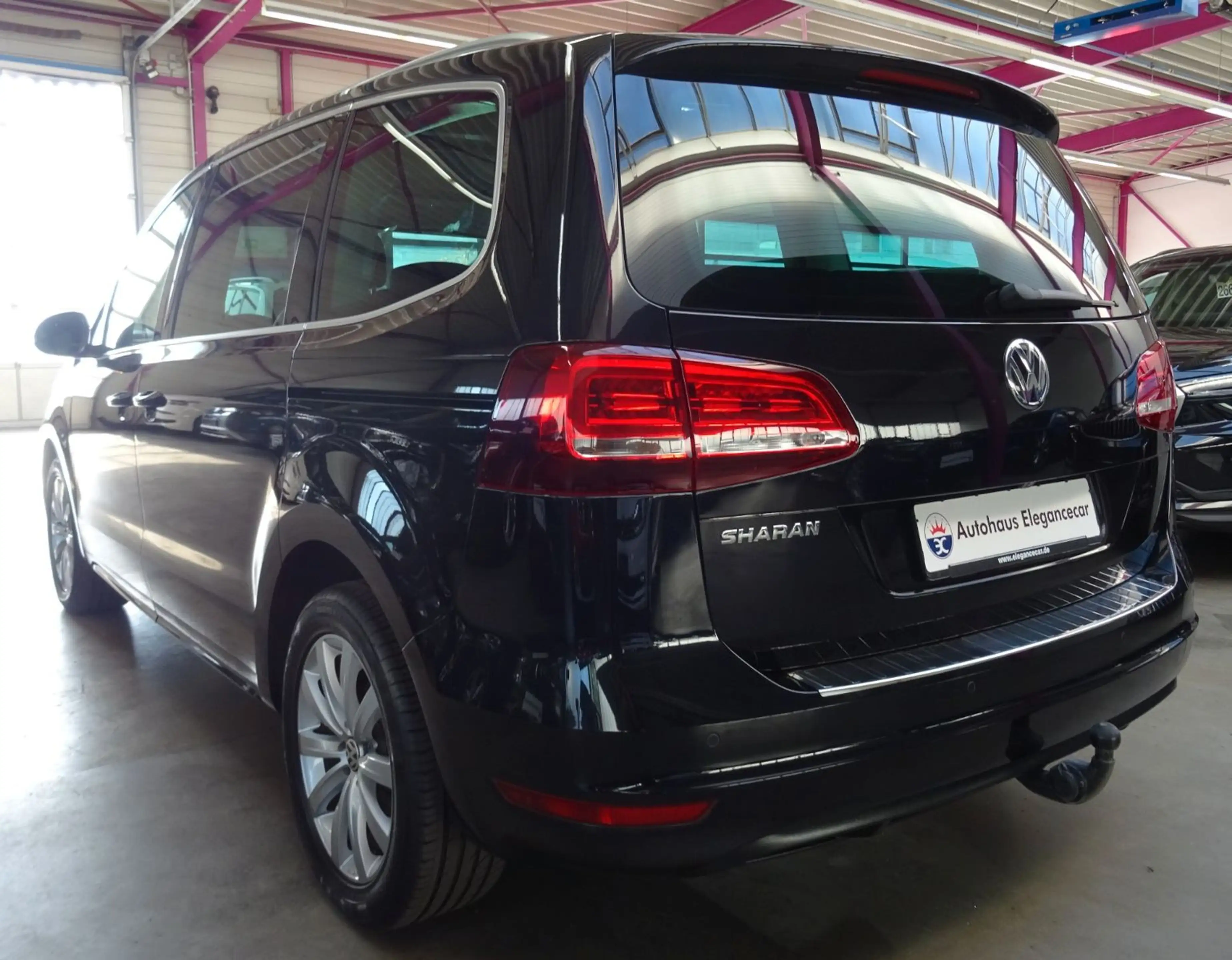Volkswagen Sharan 1.4TSI HL.*7 SITZER*AHK*PANO*CAM*ACC*LED* — photo 4