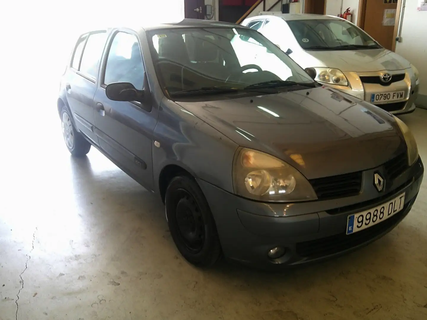 Renault Clio 1.5DCI Pack Authentique 85 eco2 Gris - 2