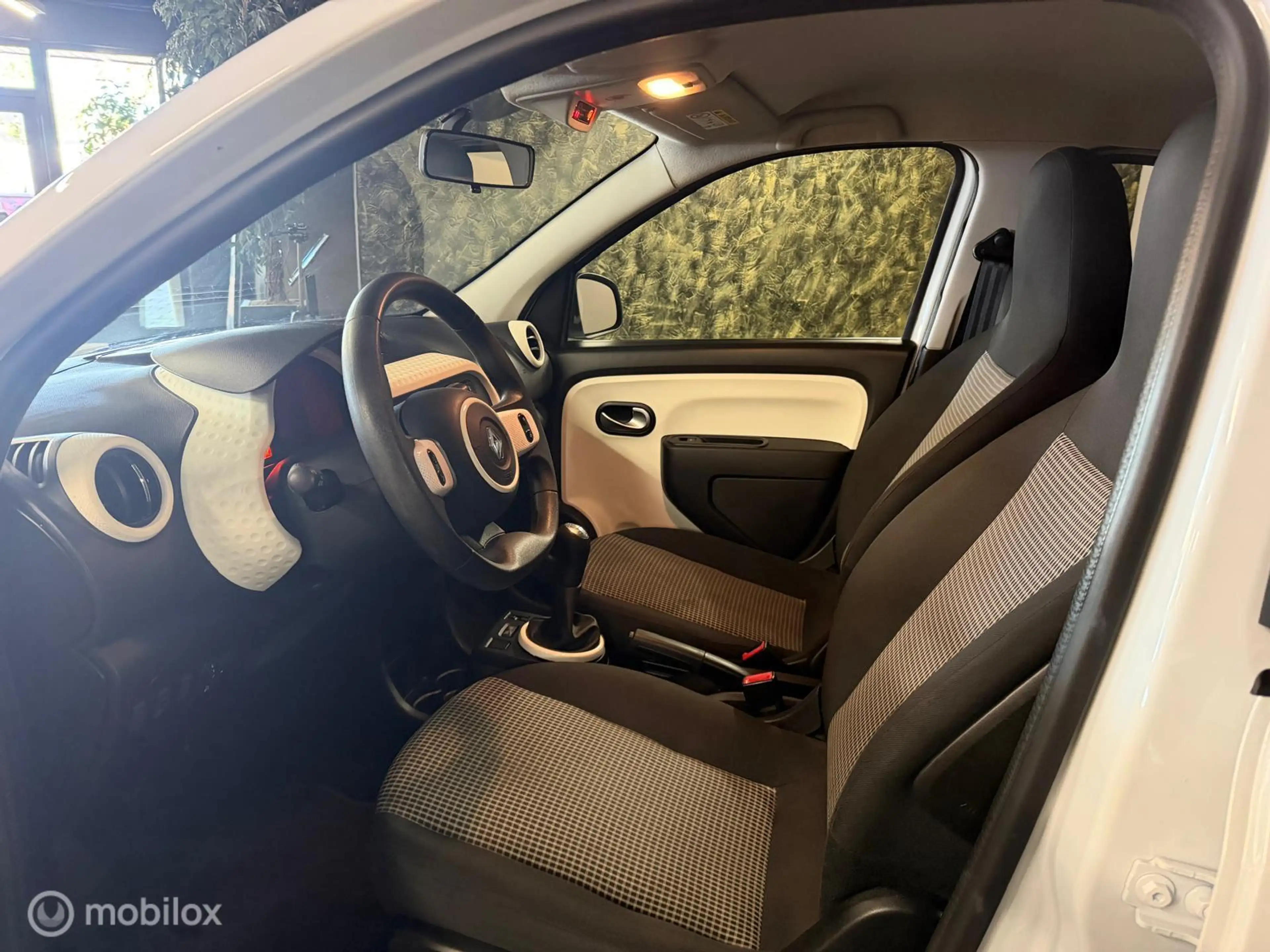 Renault Twingo 1.0 Collection-NAP-CRUIS-AIRCO-BLUETOOTH-5 D — photo 11