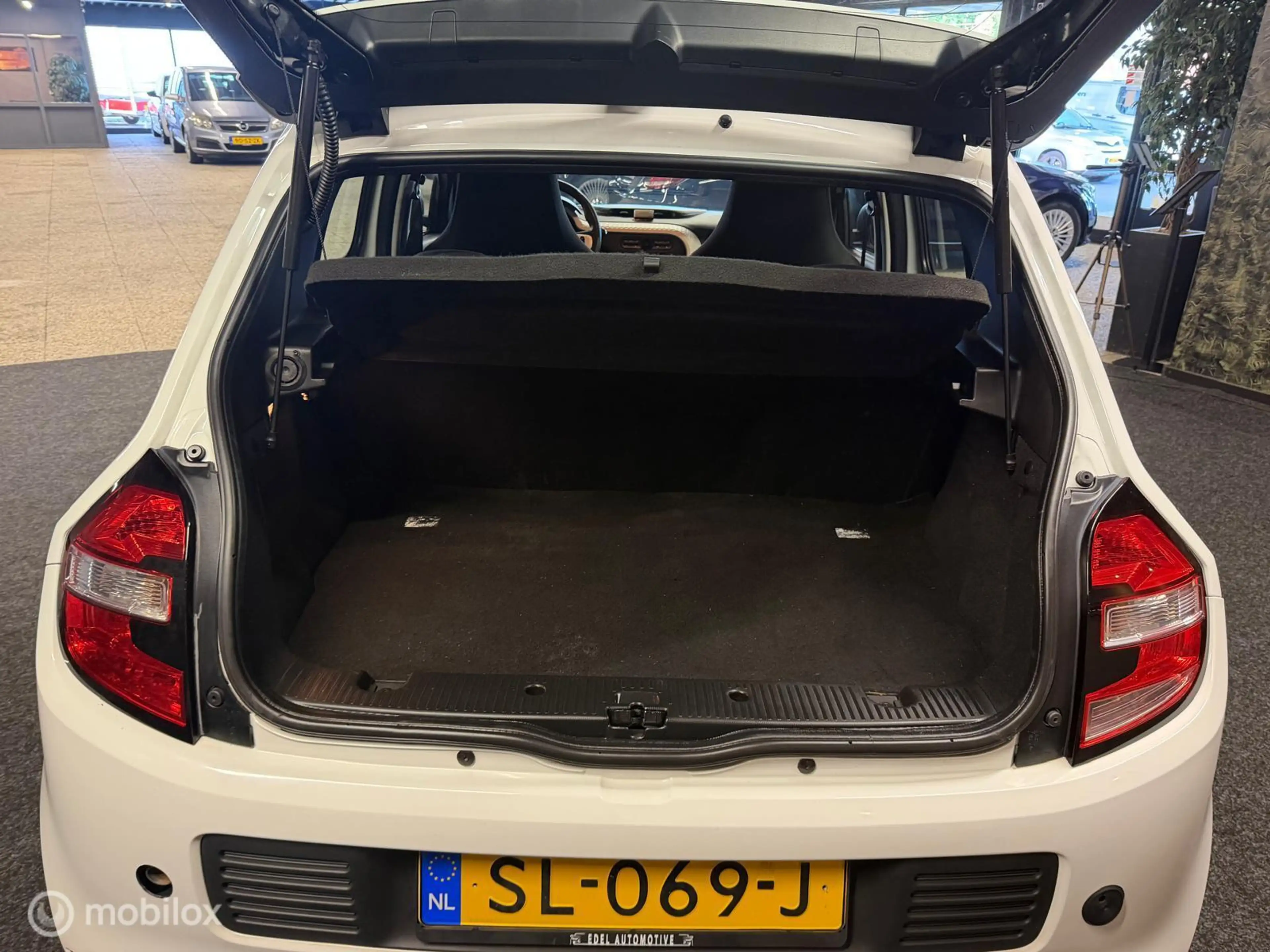 Renault Twingo 1.0 Collection-NAP-CRUIS-AIRCO-BLUETOOTH-5 D — photo 9
