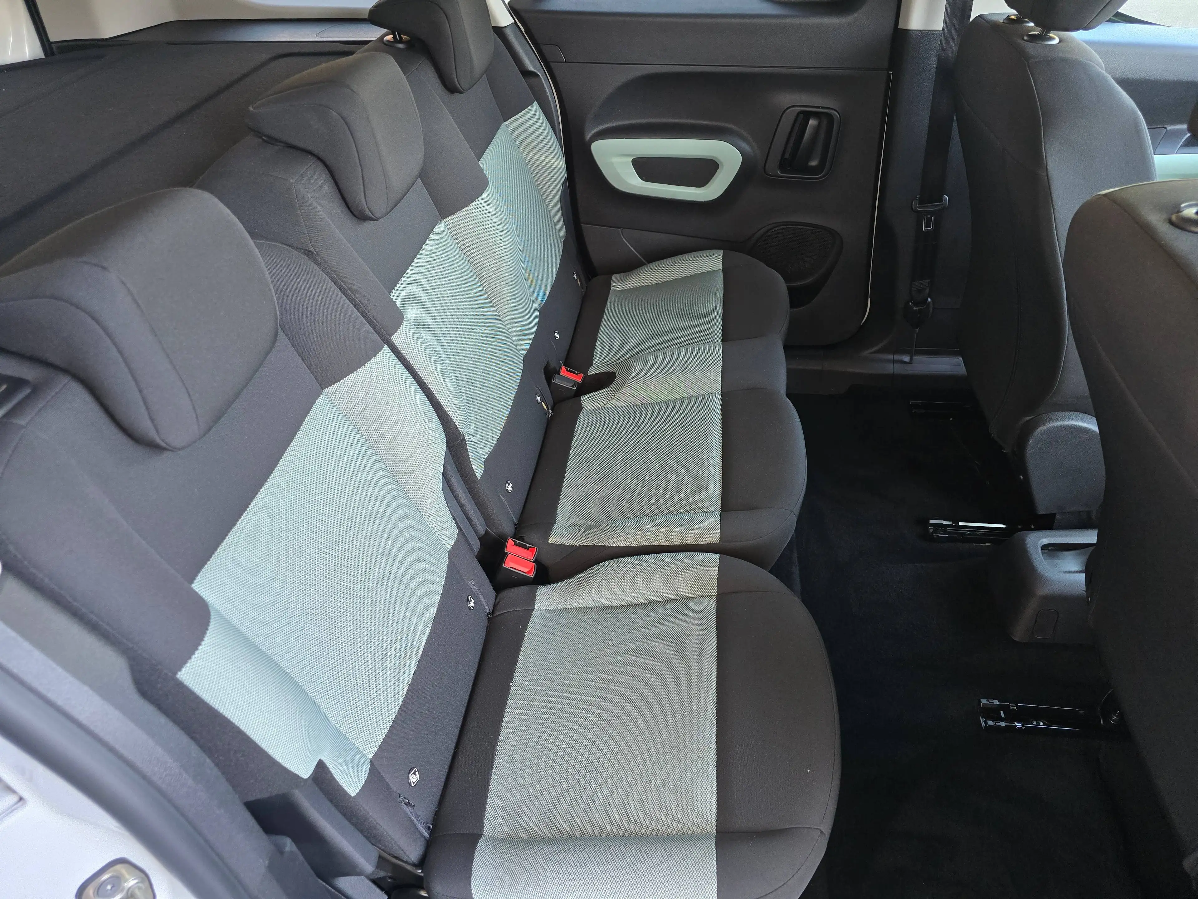 Citroen Berlingo M PureTech 110 LIVE*5-Sitzer*Einparkhilfe*Spurassistent*Verkehrszeichenerkennung*Klima — photo 12