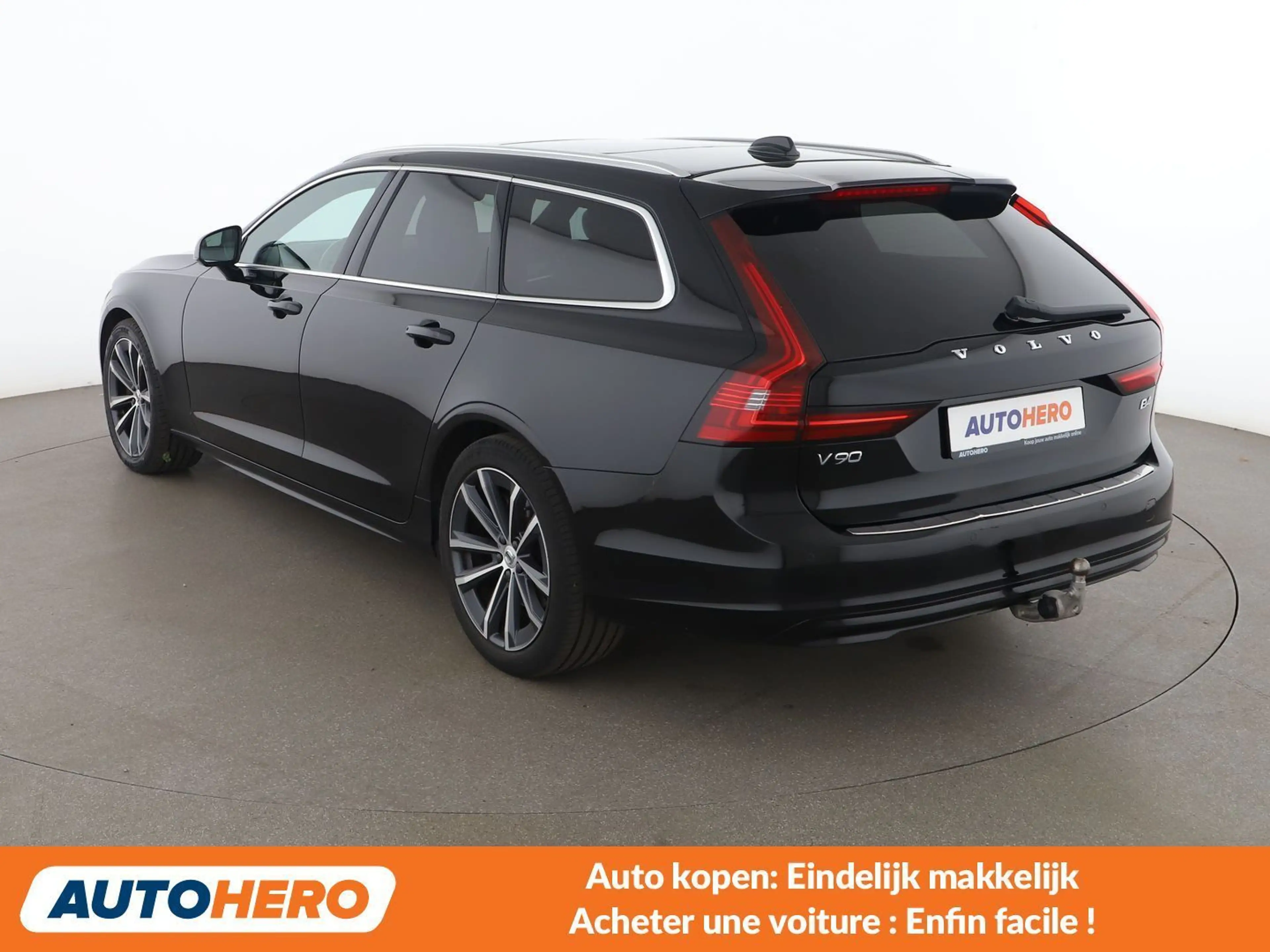 Volvo V90 2.0 B4 Mild-Hybrid Momentum Pro — photo 4