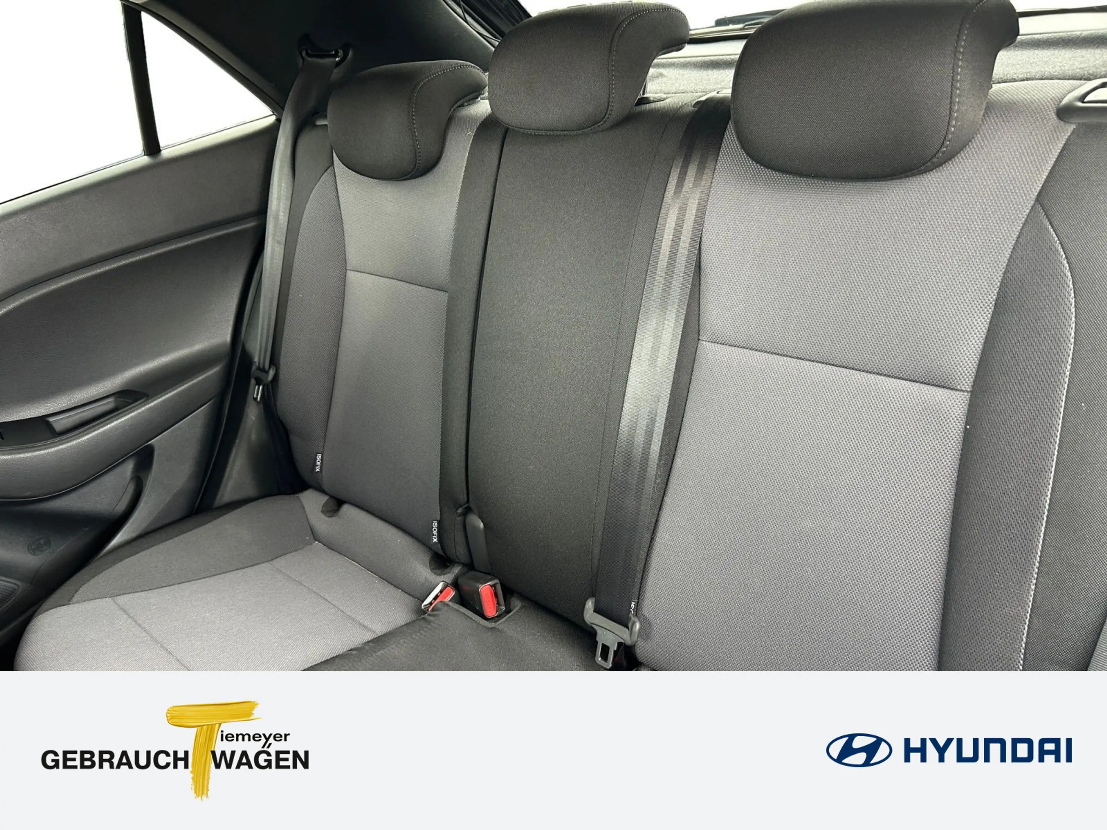 Hyundai i20 1.0 — photo 11