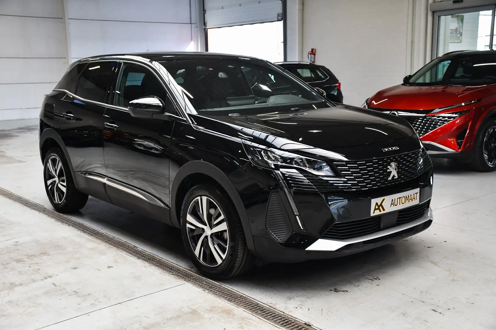 Peugeot 3008 1.2 PureTech Allure Automaat - NAVI / CAMERA / ACC Zwart - 2