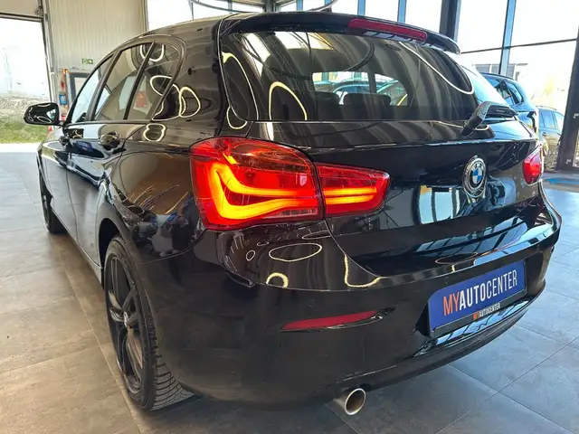 BMW 1 Series view 5