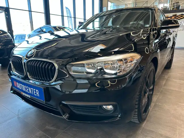 BMW 1 Series view 4
