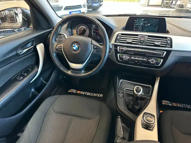 BMW 1 Series view 15