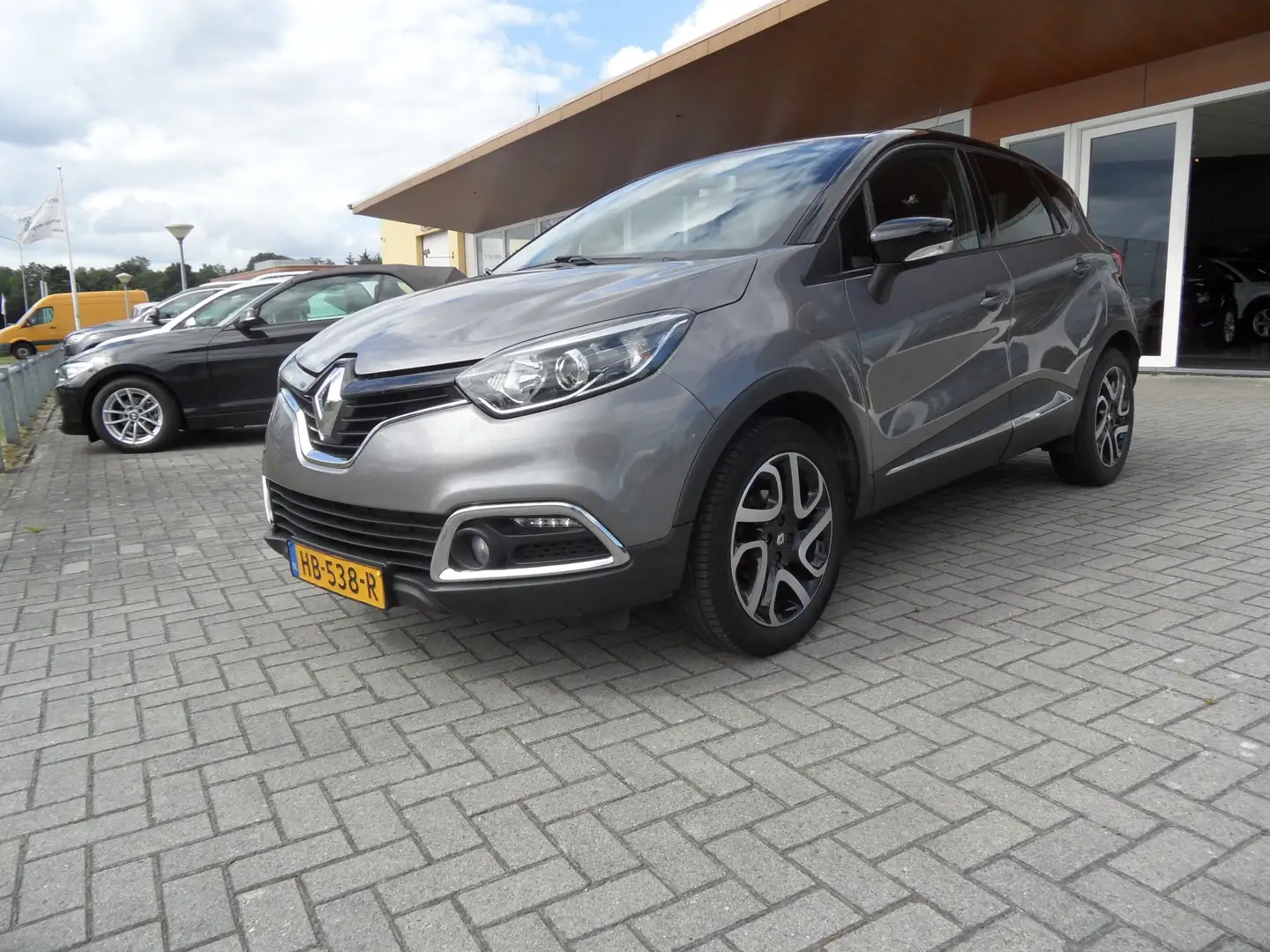 Renault Captur 0.9 TCe Dynamique Grijs - 1
