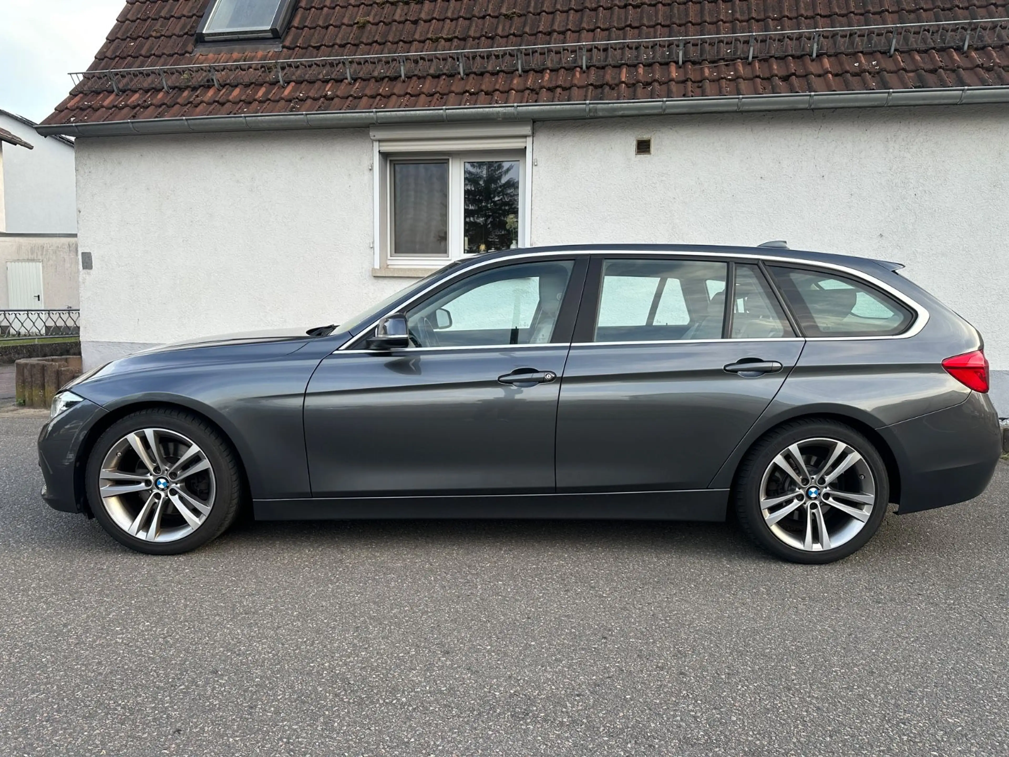 BMW 325 3 Touring 325 d Advantage — photo 4