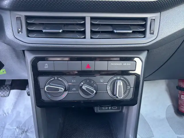 Volkswagen T-Cross view 15