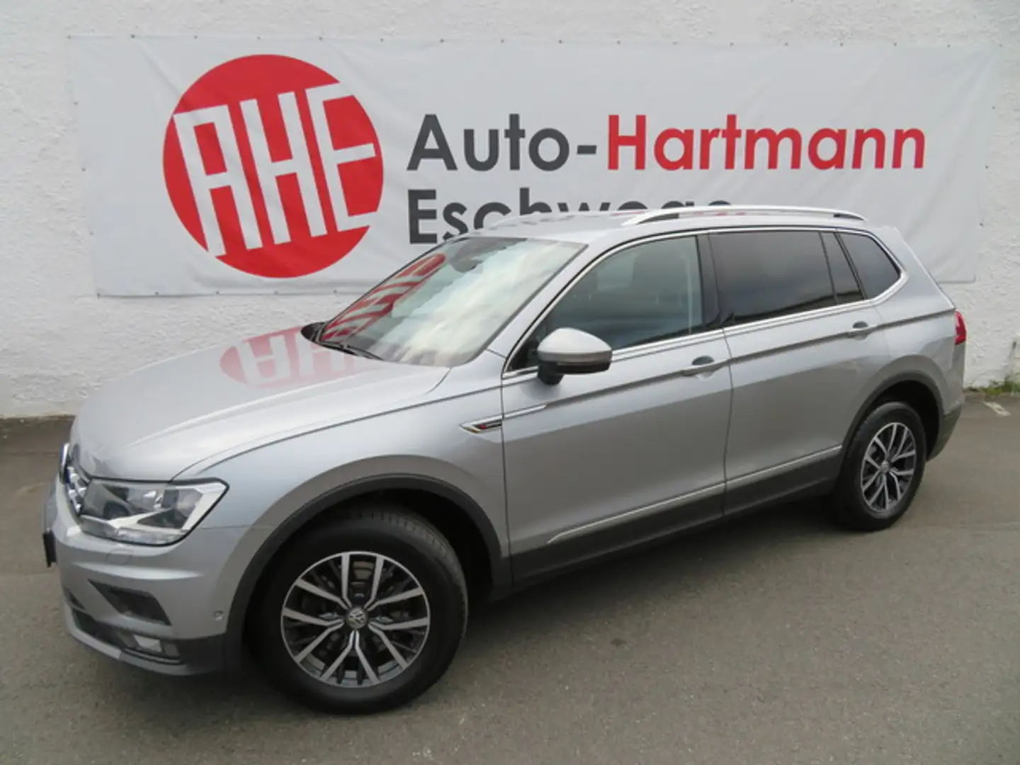 Volkswagen Tiguan Allspace 2.0TDI Comfortline 4M Sthzg Ahk Silber - 1