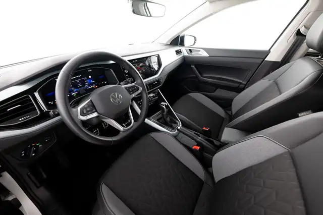 Volkswagen Polo view 14