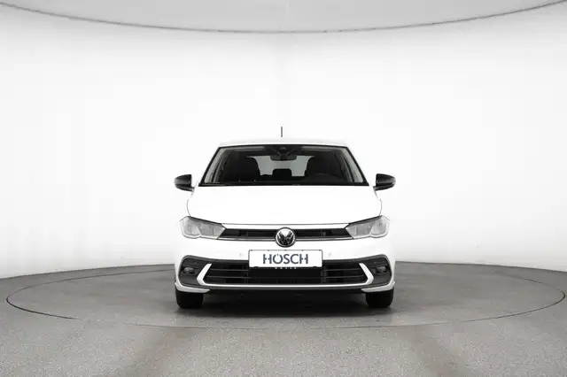 Volkswagen Polo view 2