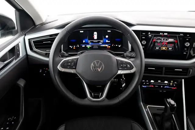 Volkswagen Polo view 6