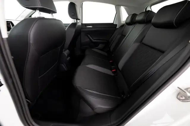 Volkswagen Polo view 7
