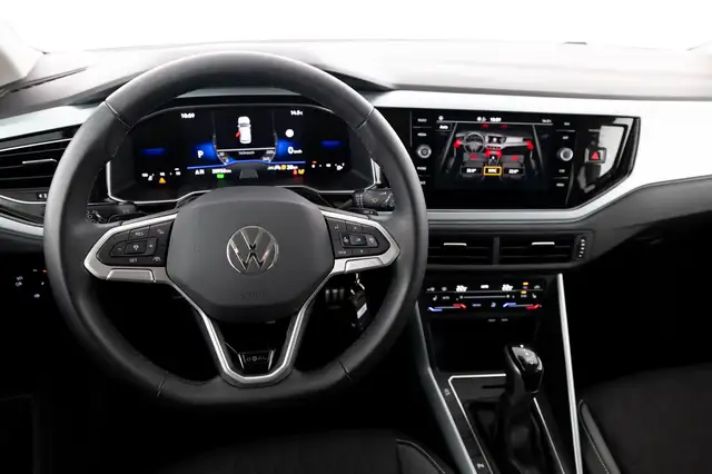 Volkswagen Polo view 12
