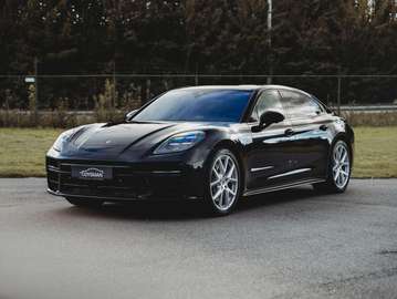 e-hybrid Executive/PTS/Active ride/Achterasbesturing/Club leder/Sportuitlaat/Sportdesign/Matrix/Burmester/Neodyme/18way