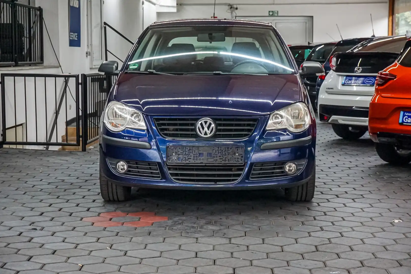 Volkswagen Polo IV Tour Klima Sitzheizung PDC Tüv 12/2026 Blauw - 2