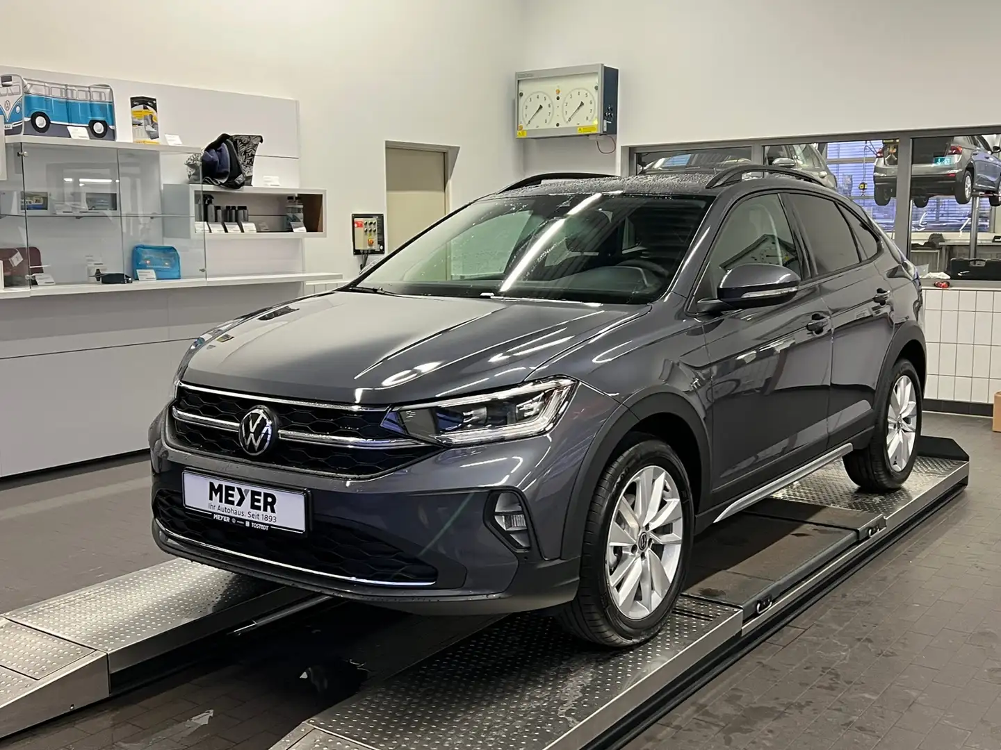 Volkswagen Taigo Life 1.0 TSI DSG *IQ.LIGHT, Digital Cockpit, Kame Grau - 2