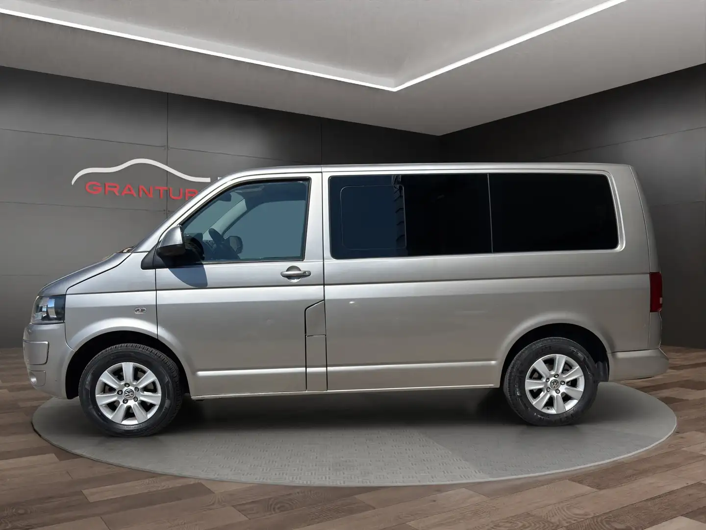 Volkswagen T5 Caravelle 2.0 TDI 140 CV TIPTRONIC Beige - 2