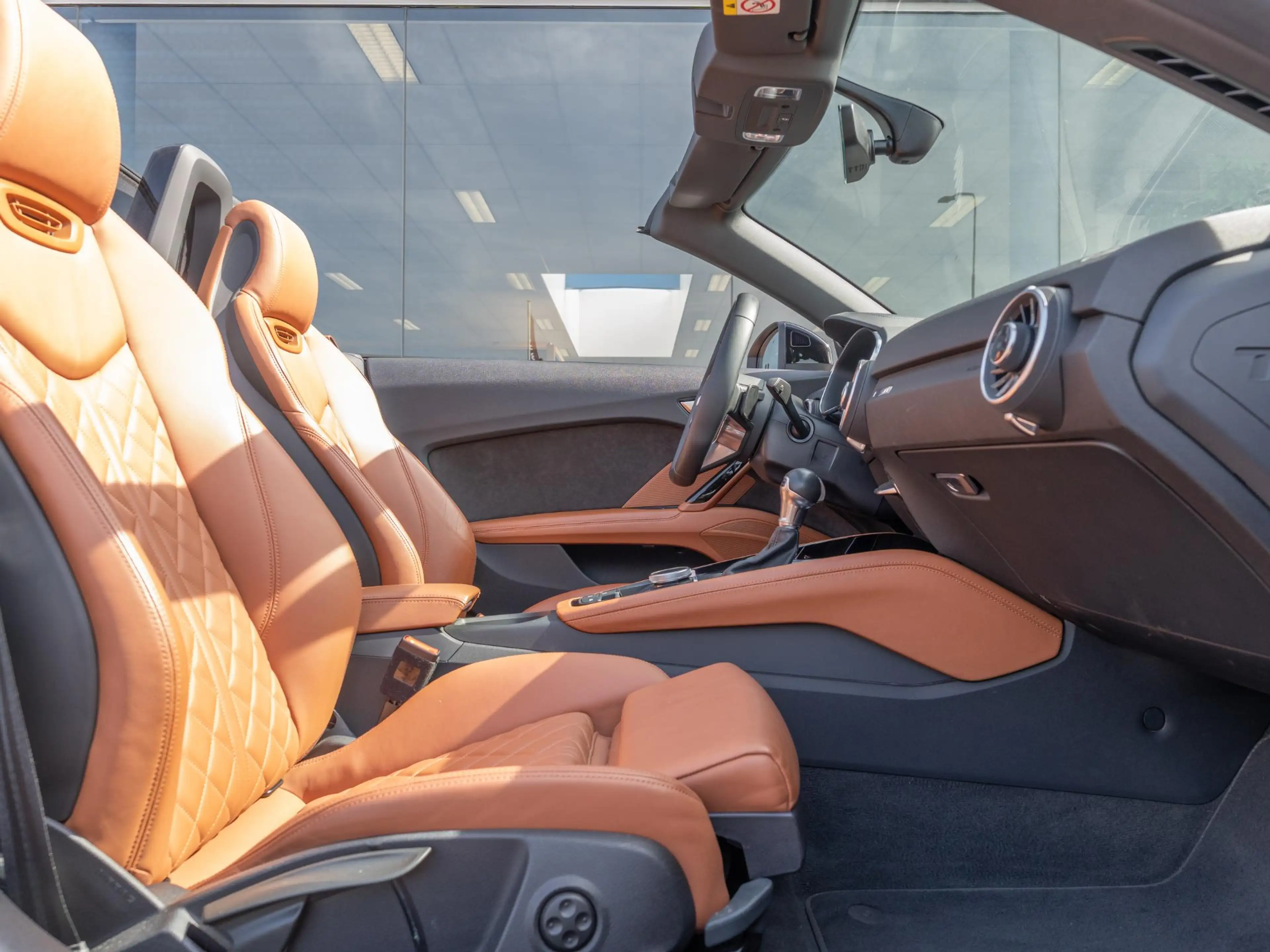 Audi TT Roadster 40 TFSI Pro Line S Competition | Ambiente — photo 28