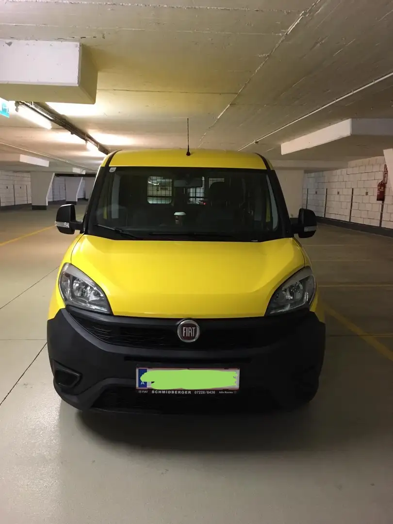 Fiat Doblo Cargo MAXI Gelb - 1