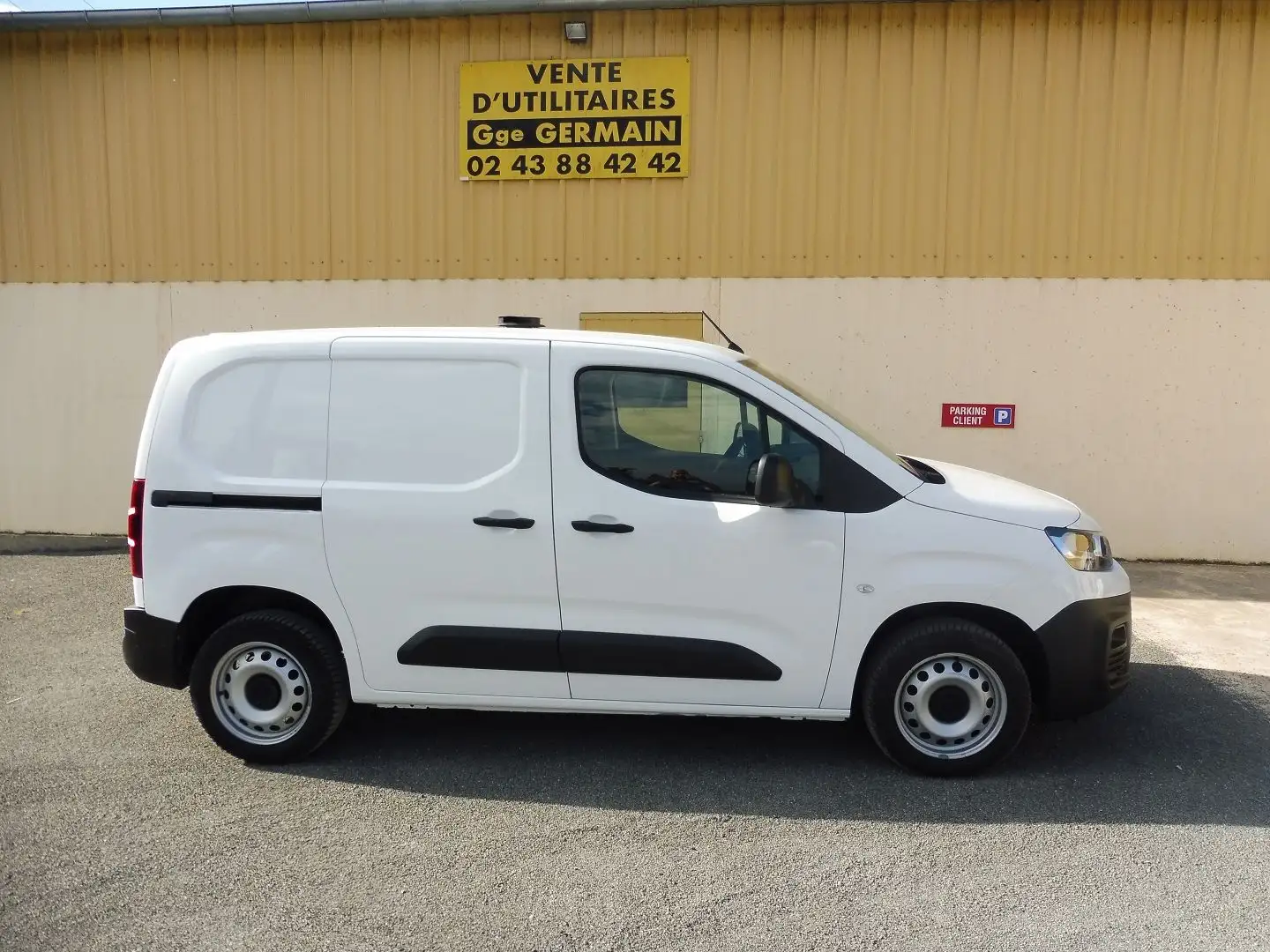 Citroen Berlingo M 1000KG BLUEHDI 100 S\u0026S CLUB Blanc - 2