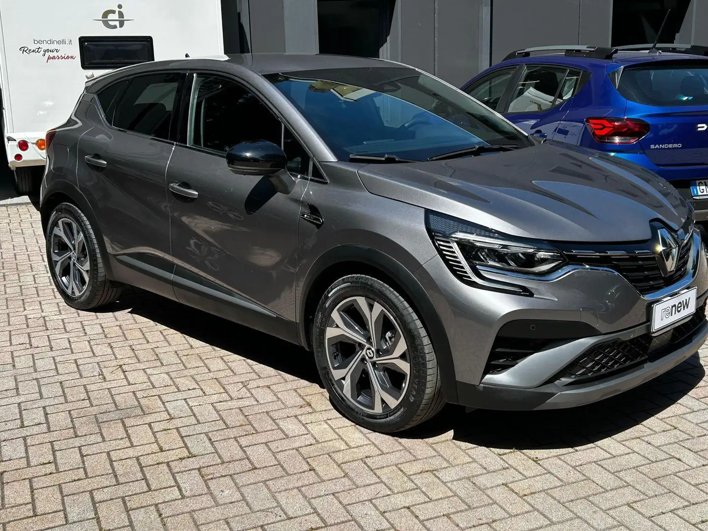 Renault Captur Hybrid E-Tech 145 CV RS Line Gris - 2
