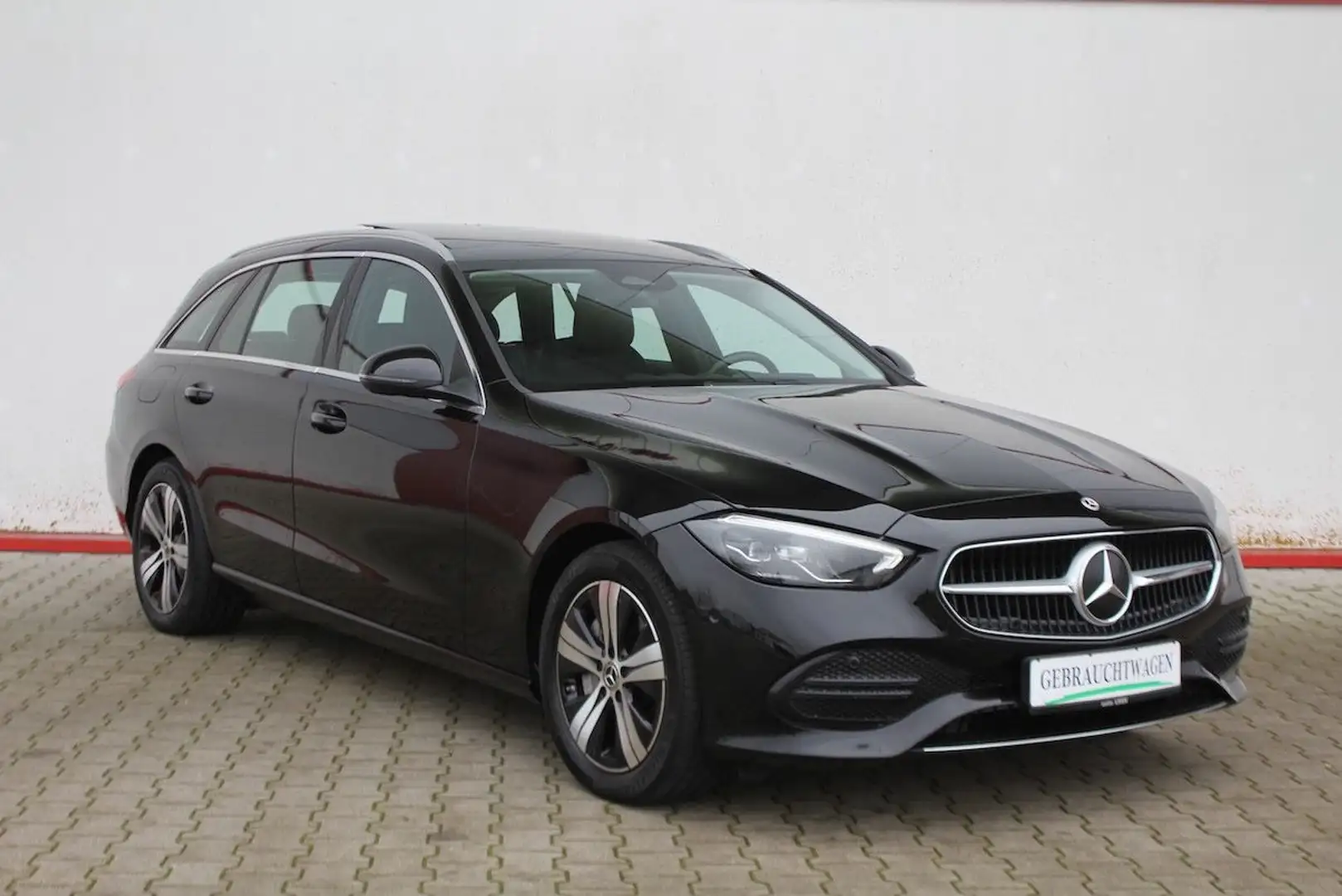 Mercedes-Benz C 300 e T EQ Power PlugIn Hybrid Avantgarde PANO Schwarz - 1