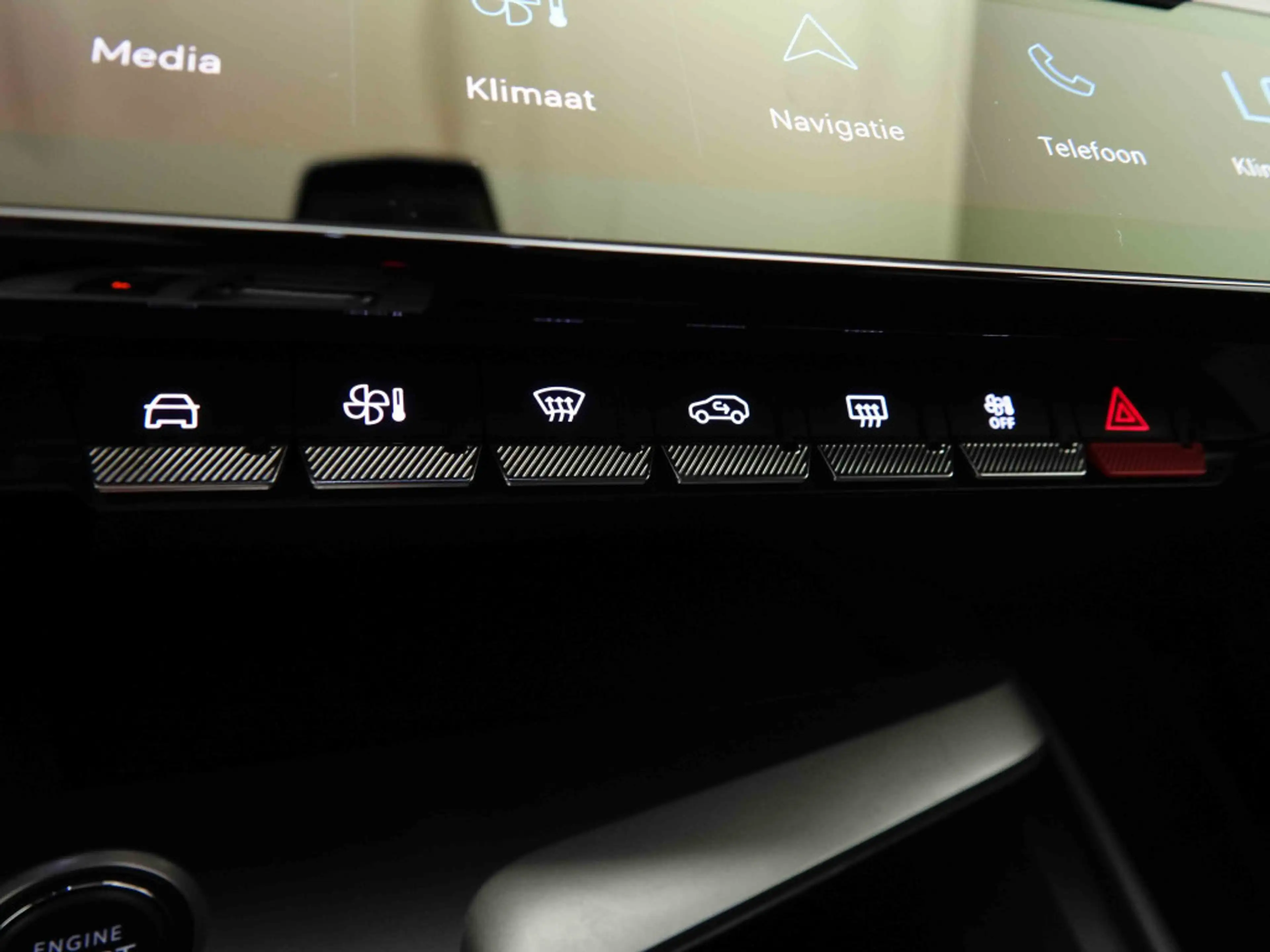 Peugeot 308 Hybrid 145 AUT SW GT | GPS | Camera | LED Lights — photo 14