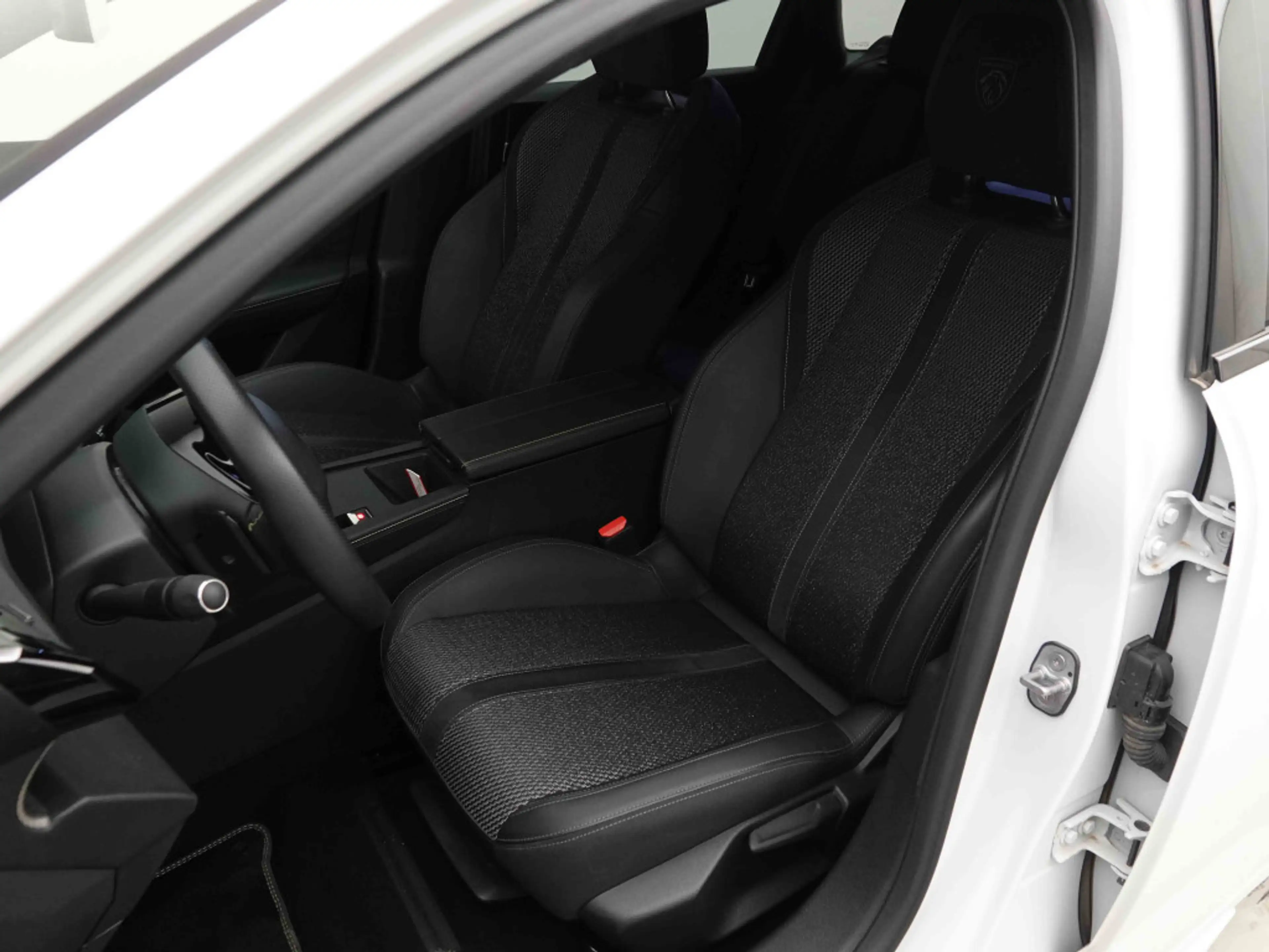 Peugeot 308 Hybrid 145 AUT SW GT | GPS | Camera | LED Lights — photo 7