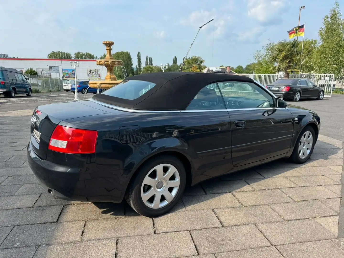 Audi A4 Cabriolet 1.8 T aus 2.Hand, Originalzustand! Noir - 2