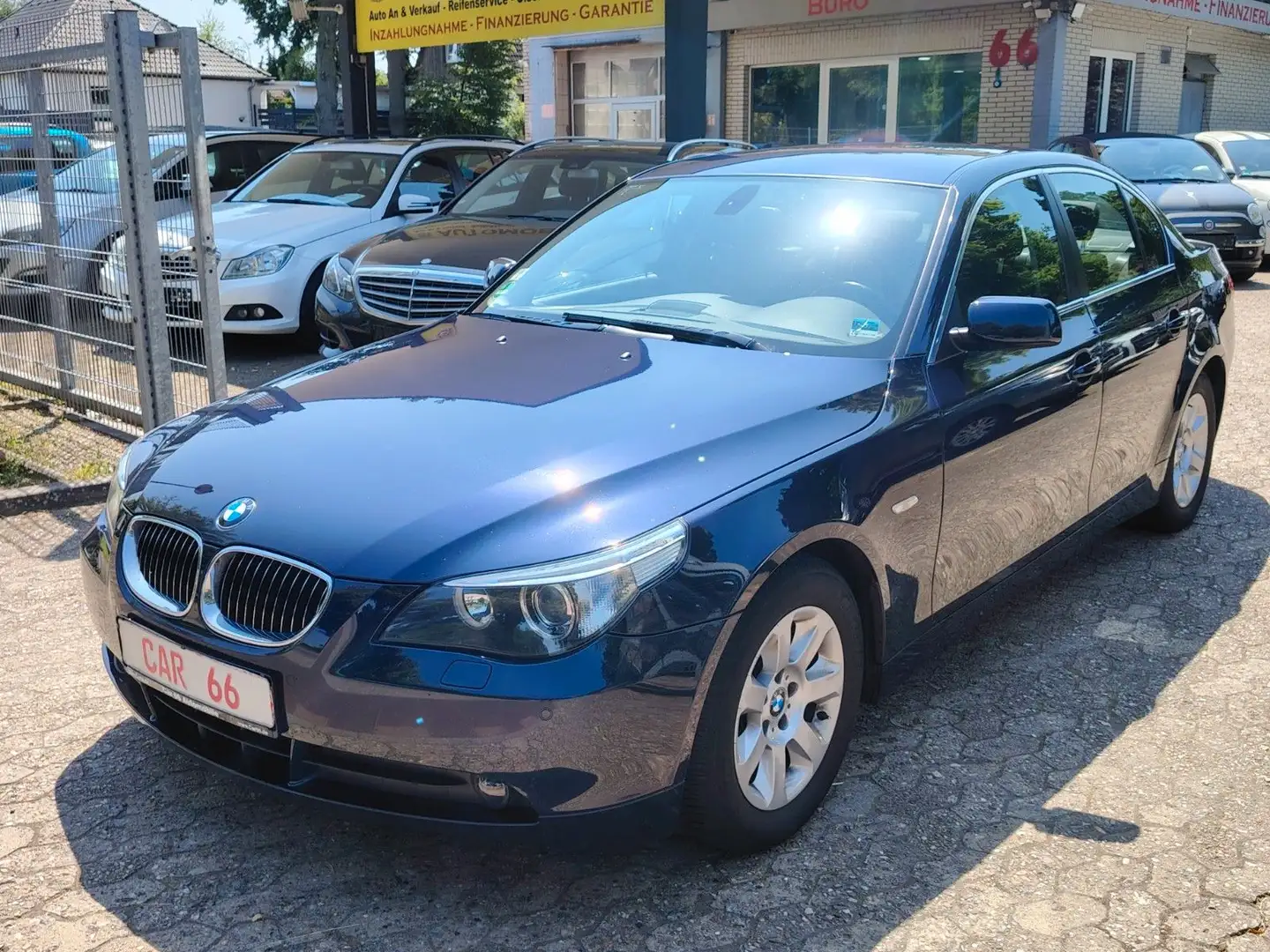 BMW 523 i / Automatikgetriebe / 2. Hand / Blau - 1