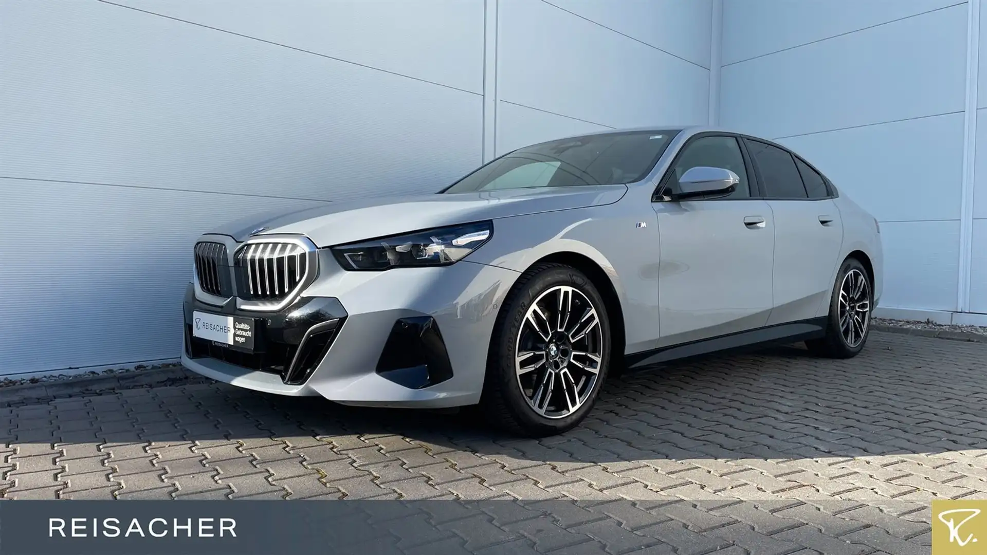 BMW 520 i Lim M Sport,LCPro.HuD,DA+,adLED,360° Grau - 1