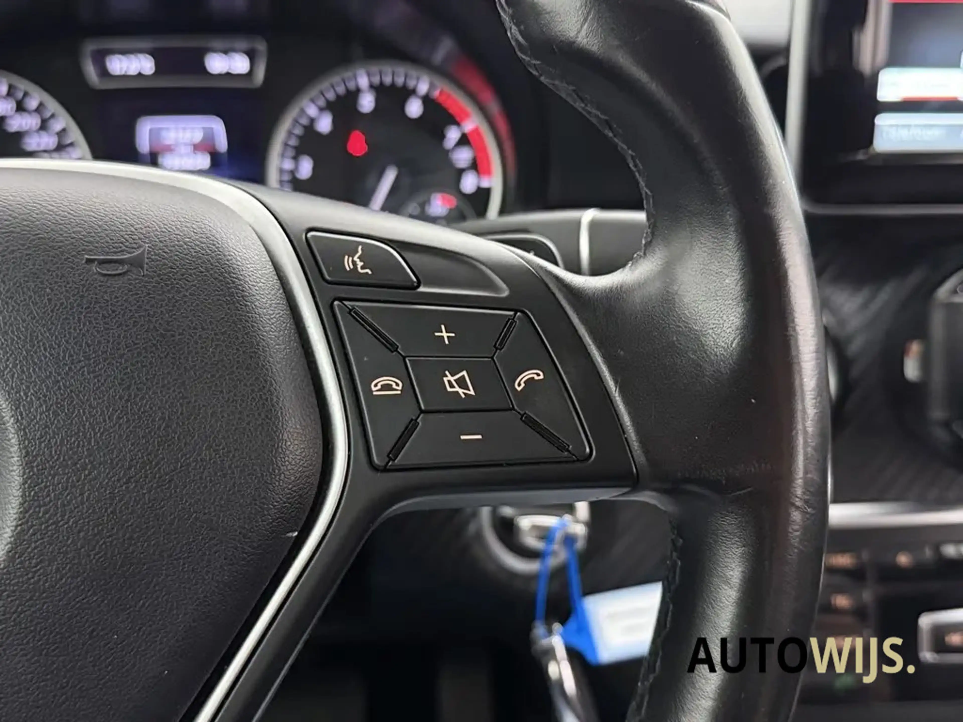 Mercedes-Benz GLA 200 Ambition|AUT|LED|NAVI|TREKHAAK|NL AUTO| — photo 12