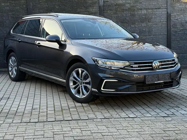Volkswagen Passat Variant 1.4 TSI Hybrid DSG GTE "PANO DAK/TREKHAAK/CAMERA"