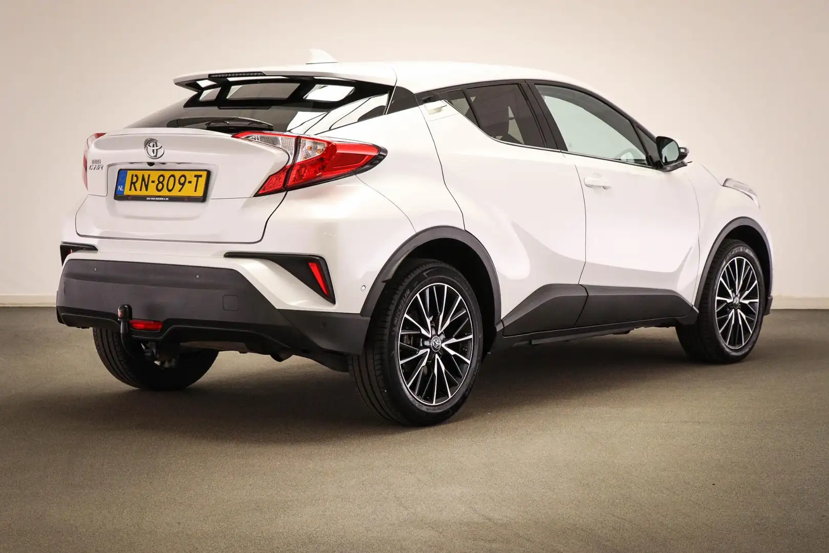Toyota C-HR 1.2 Executive | STOELVERWARMING | DAB | CAMERA | T Wit - 2