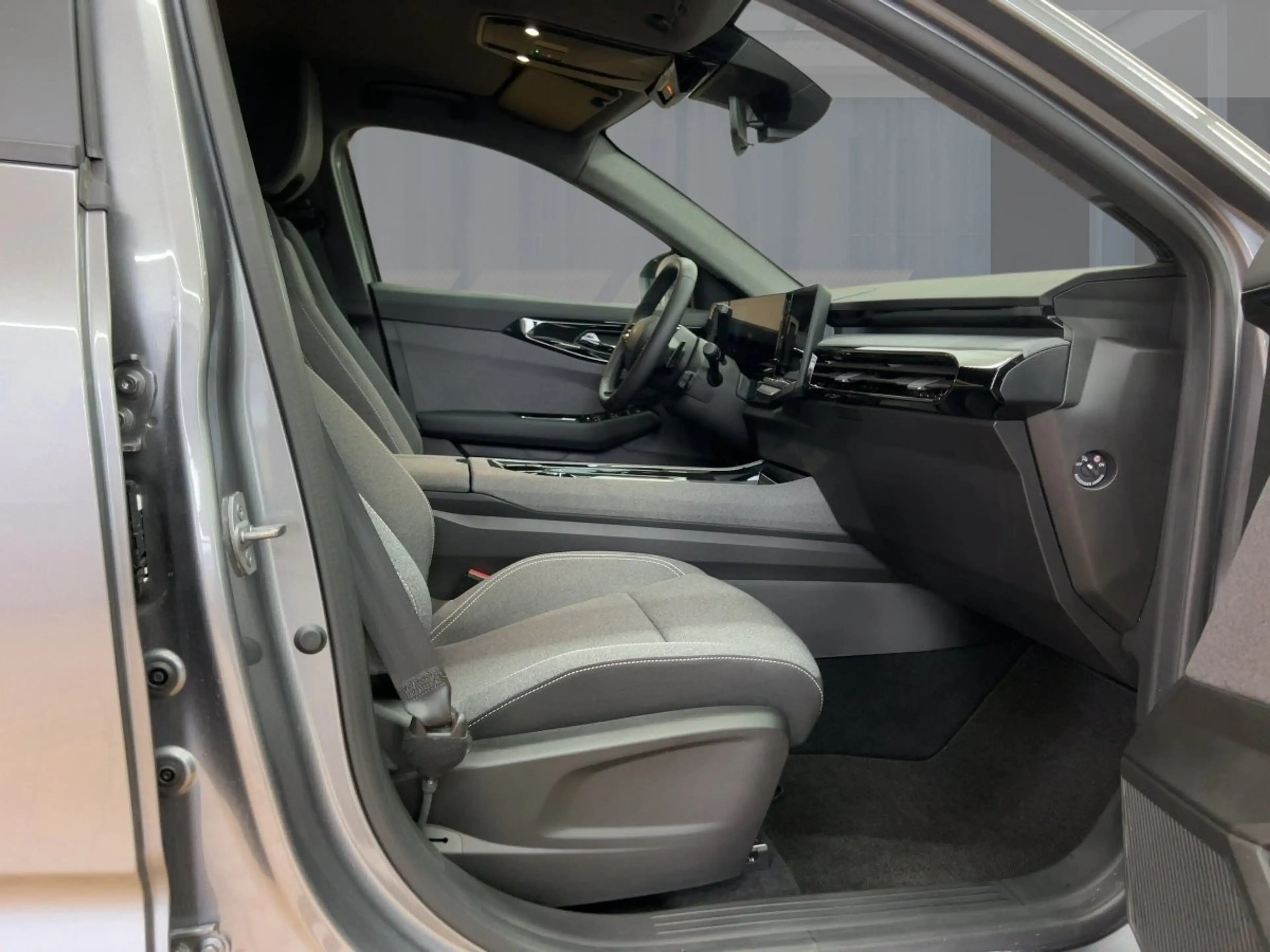Renault Austral Evolution Mild Hybrid 160 Automatik PDC BT — photo 8