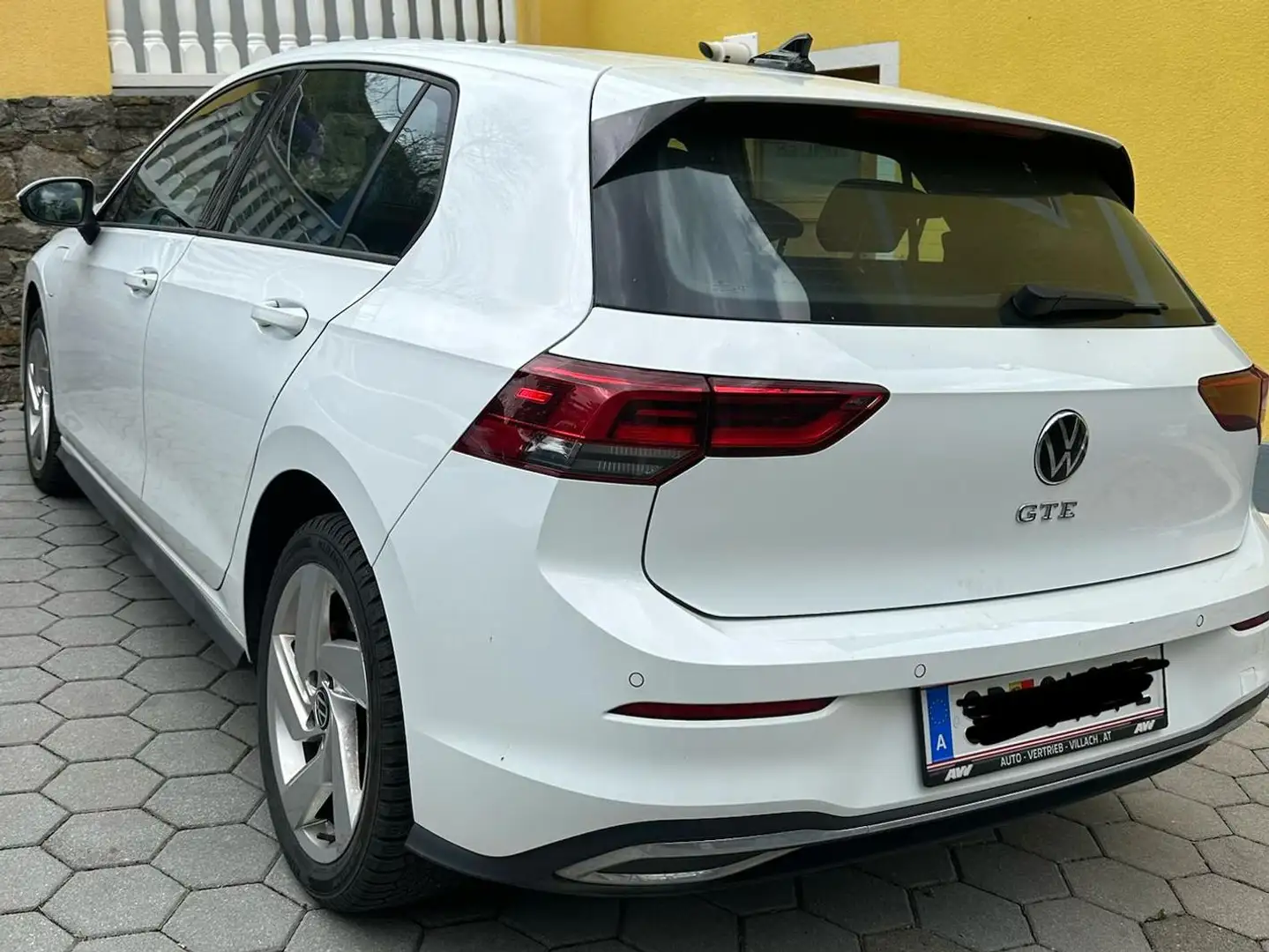Volkswagen Golf GTE VW Golf VIII 1.4 GTE Aut LED NAVI ASSIST APP-CONNECT Weiß - 2