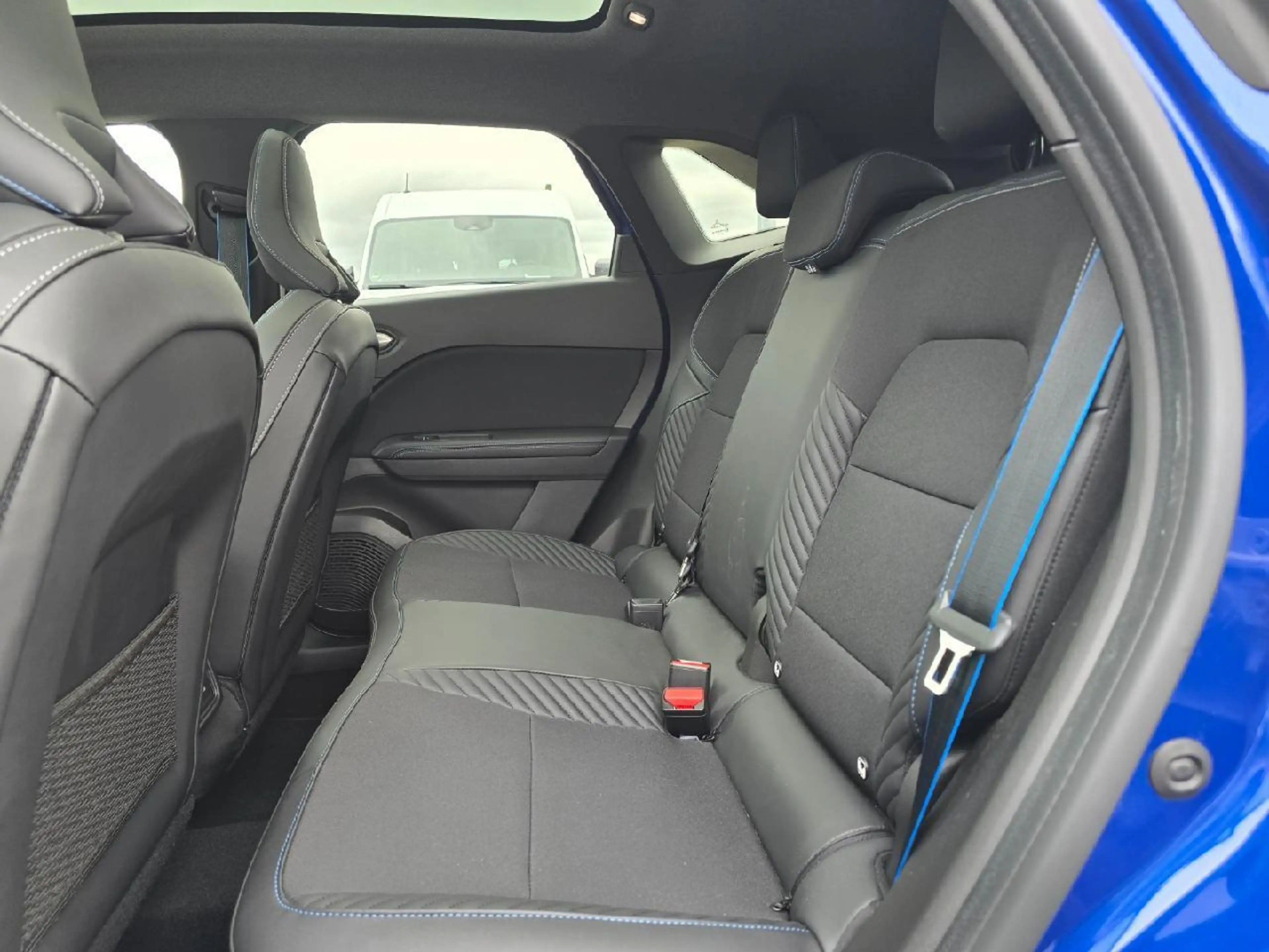 Renault Symbioz Esprit Alpine E-Tech Full Hybrid 145 — photo 21