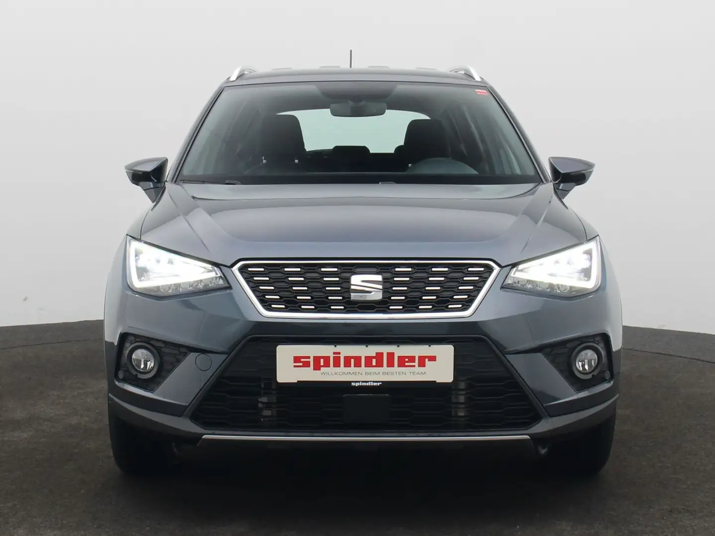 SEAT Arona Xcellence 1.0 TSI DSG / LED, RFK, AHK, ACC Gris - 2