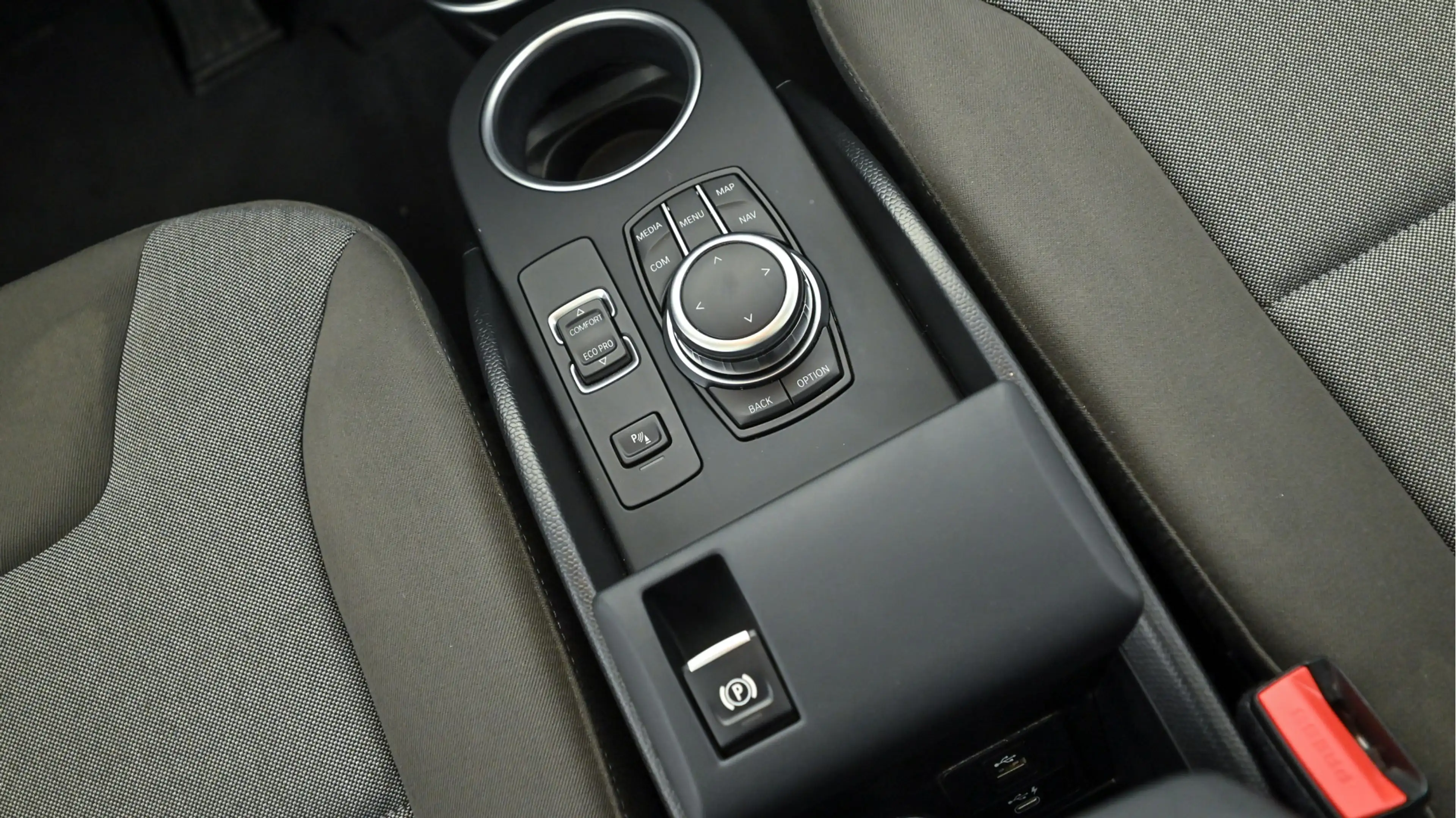 BMW i3 170PK 120AH 42 KWH | Warmtepomp | Panoramadak | Ha — photo 11
