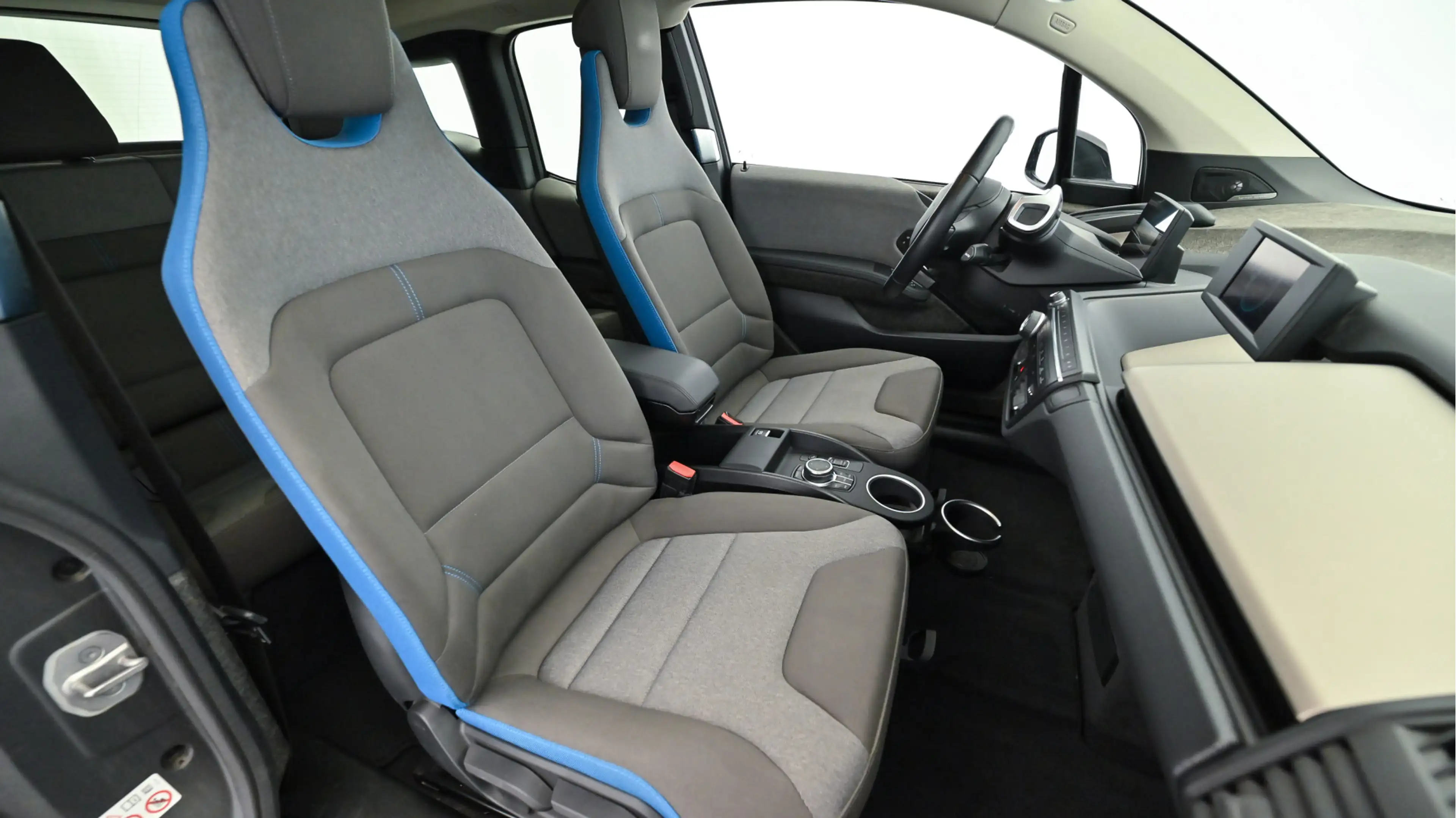 BMW i3 170PK 120AH 42 KWH | Warmtepomp | Panoramadak | Ha — photo 10